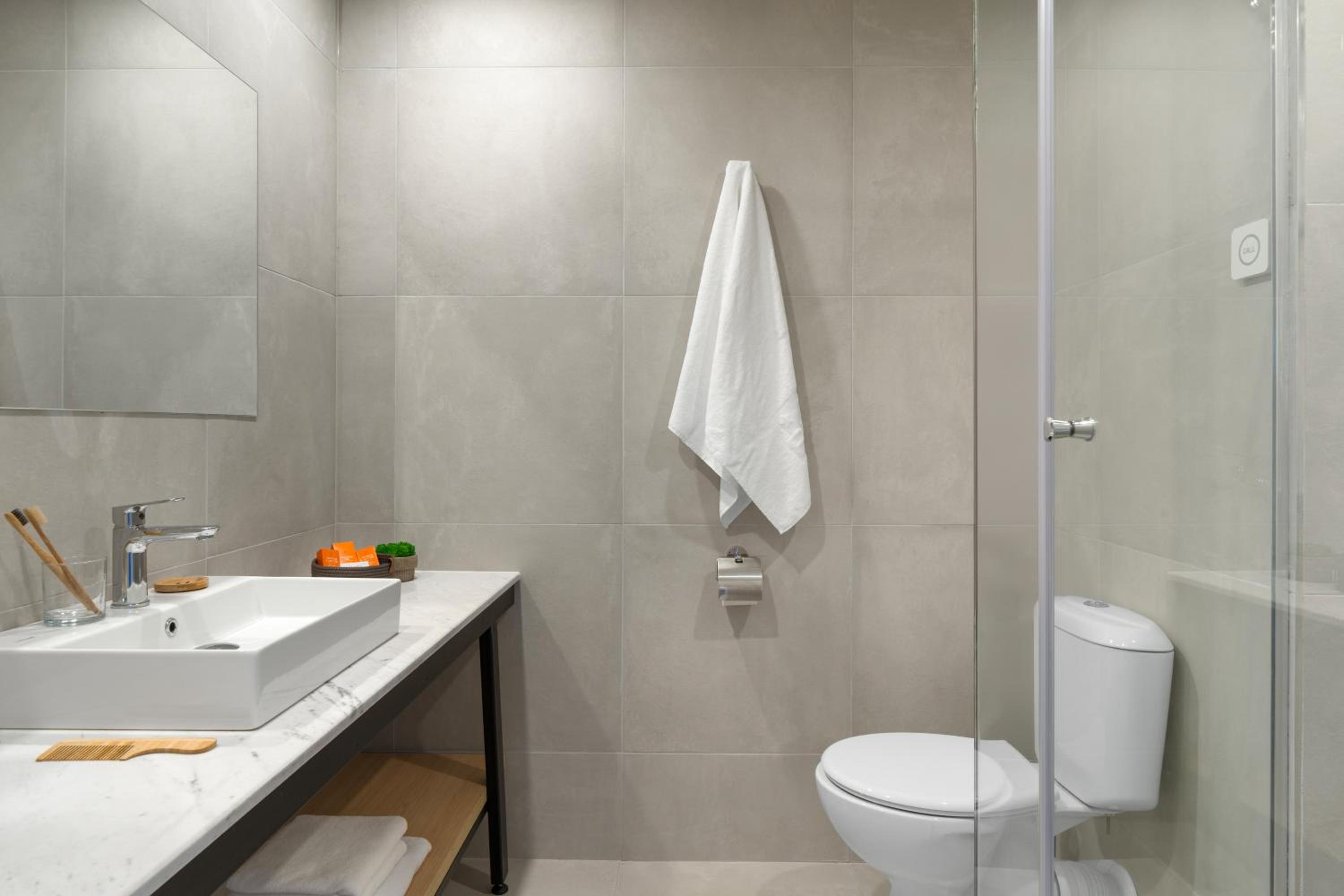 Deluxe Double or Twin Room with Balcony photo 2