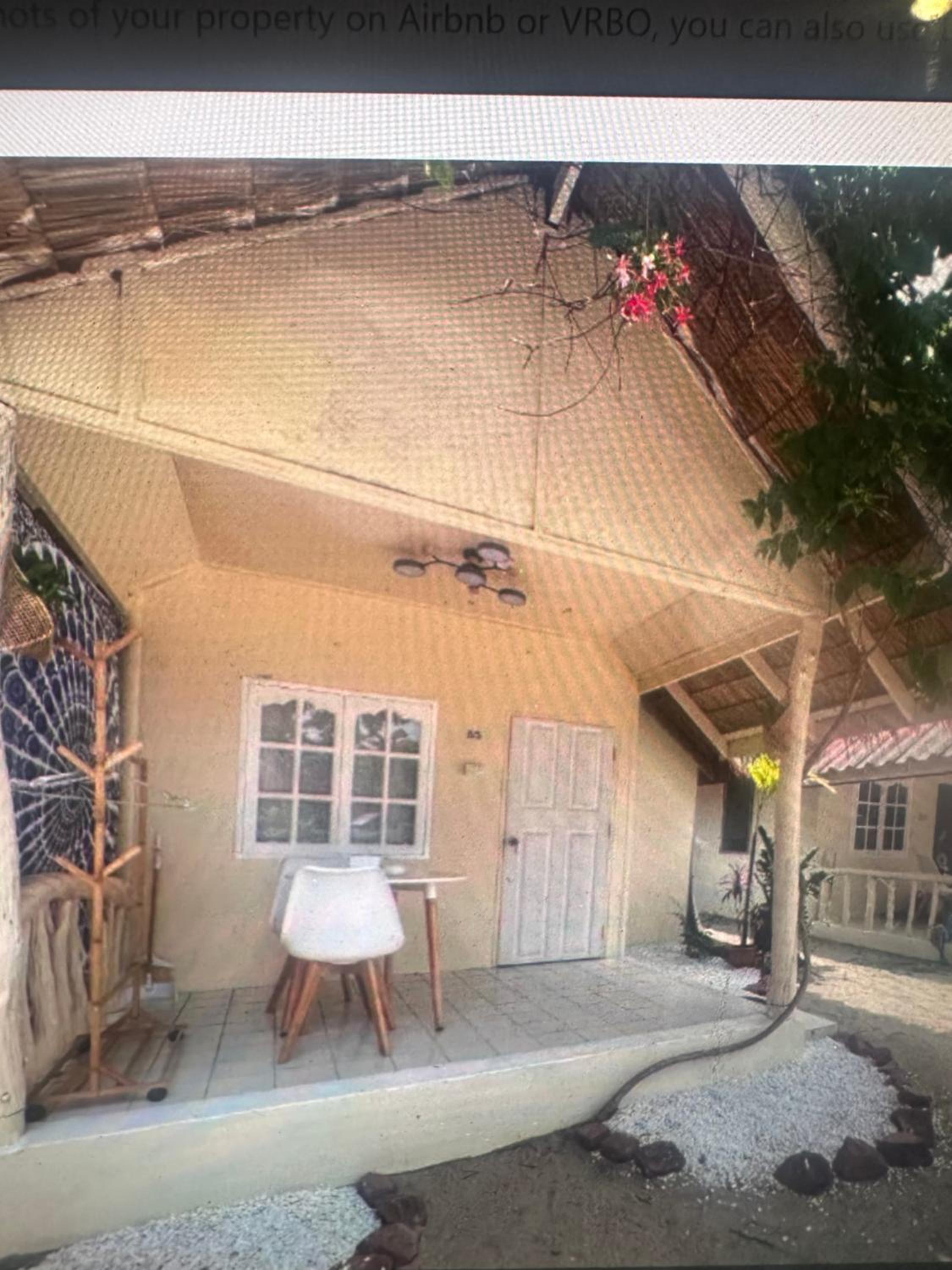 Bungalow With Garden View photo 2