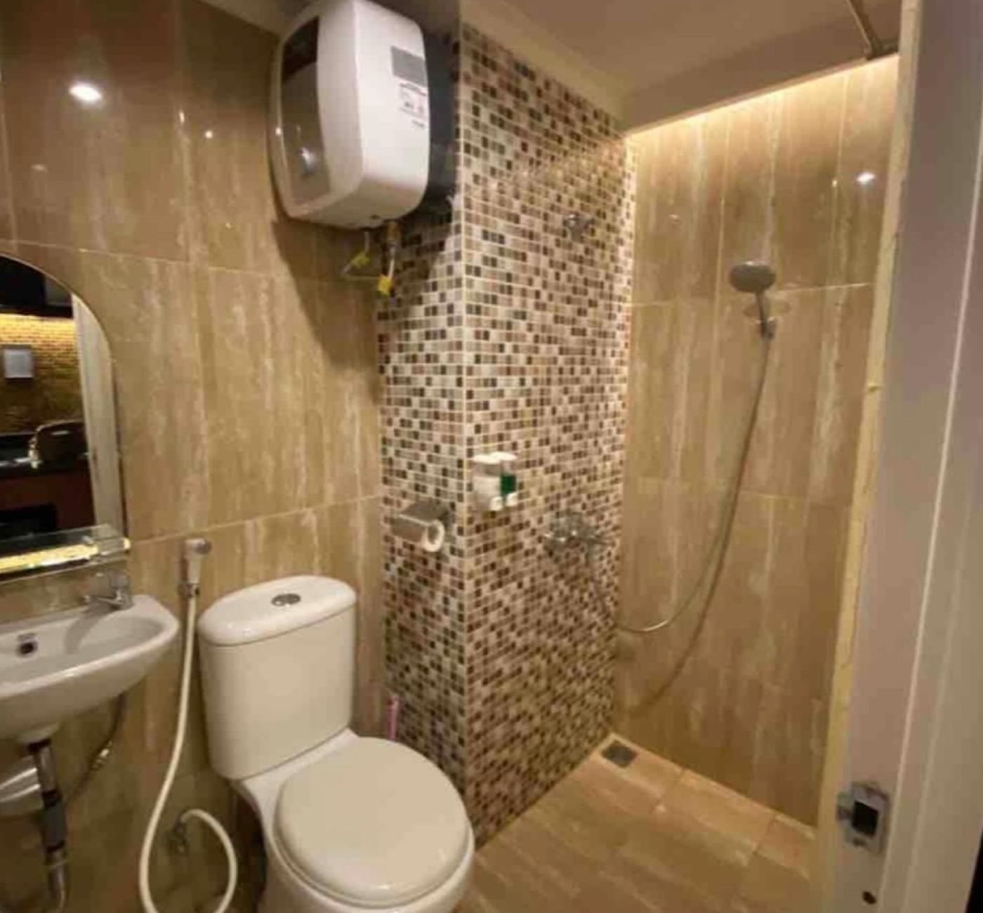 One-Bedroom Apartment - Photo 8