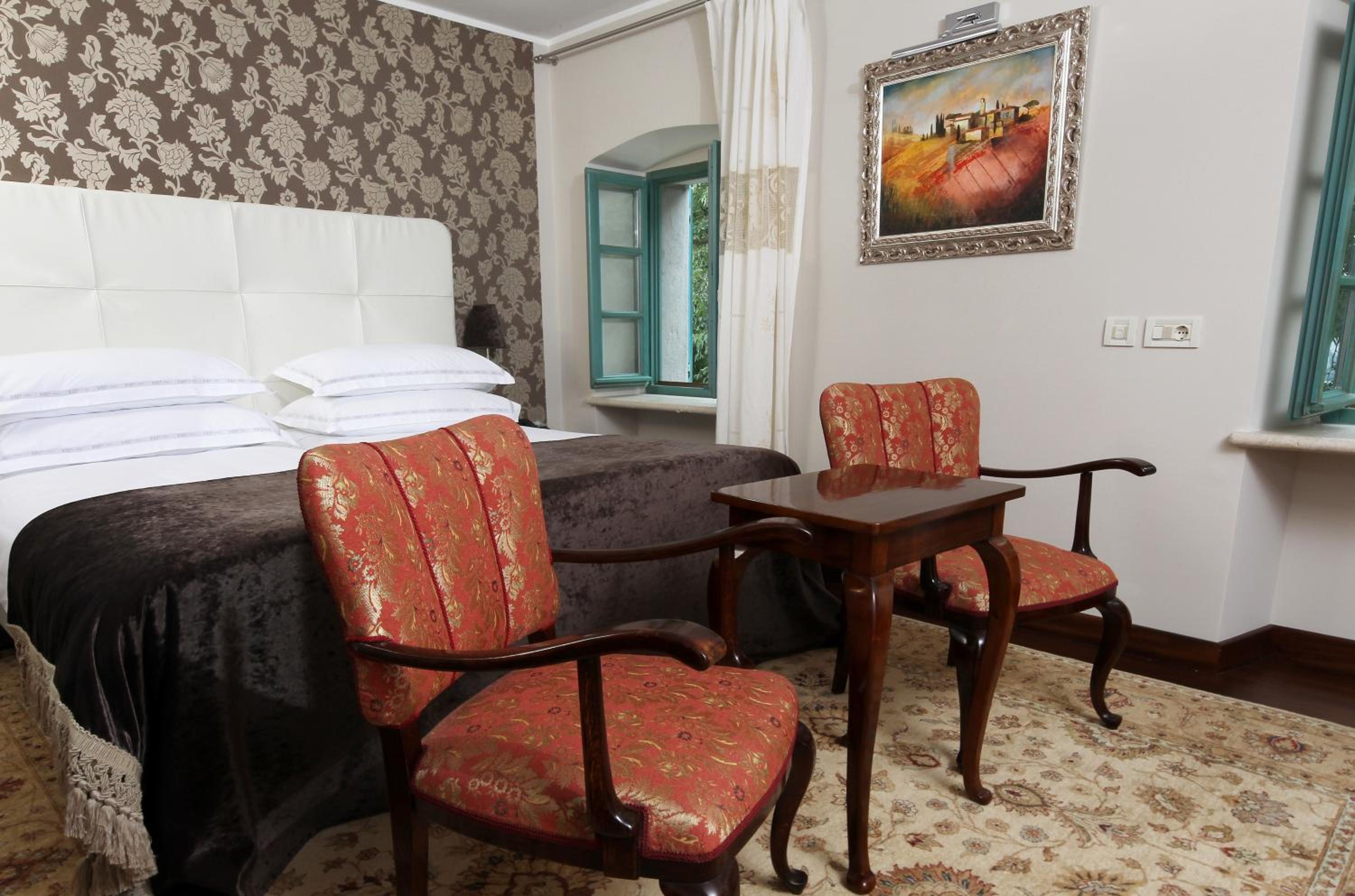Superior Double or Twin Room - Photo 1