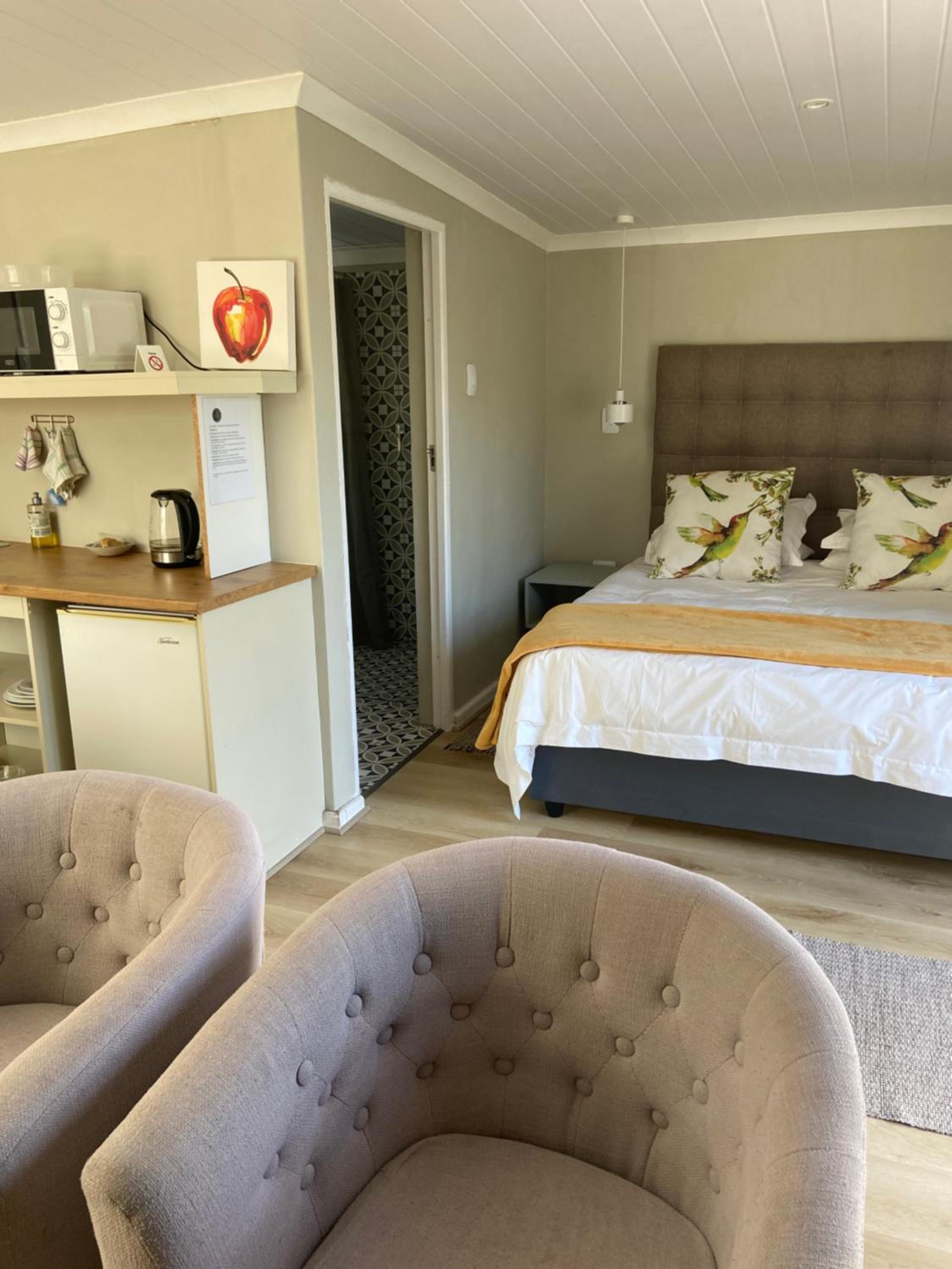 Deluxe Double Room - Photo 9