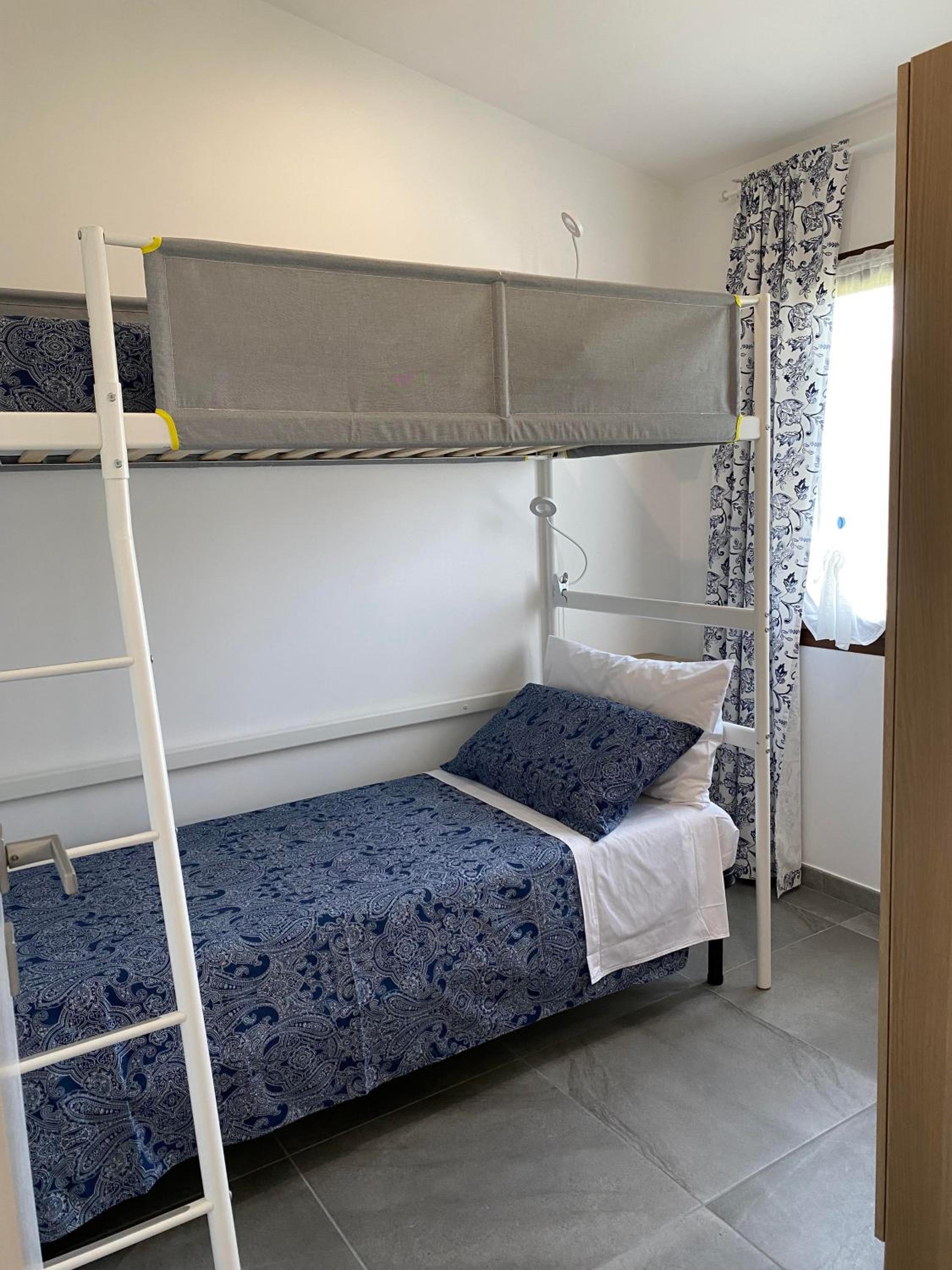 Three-Bedroom House photo 2