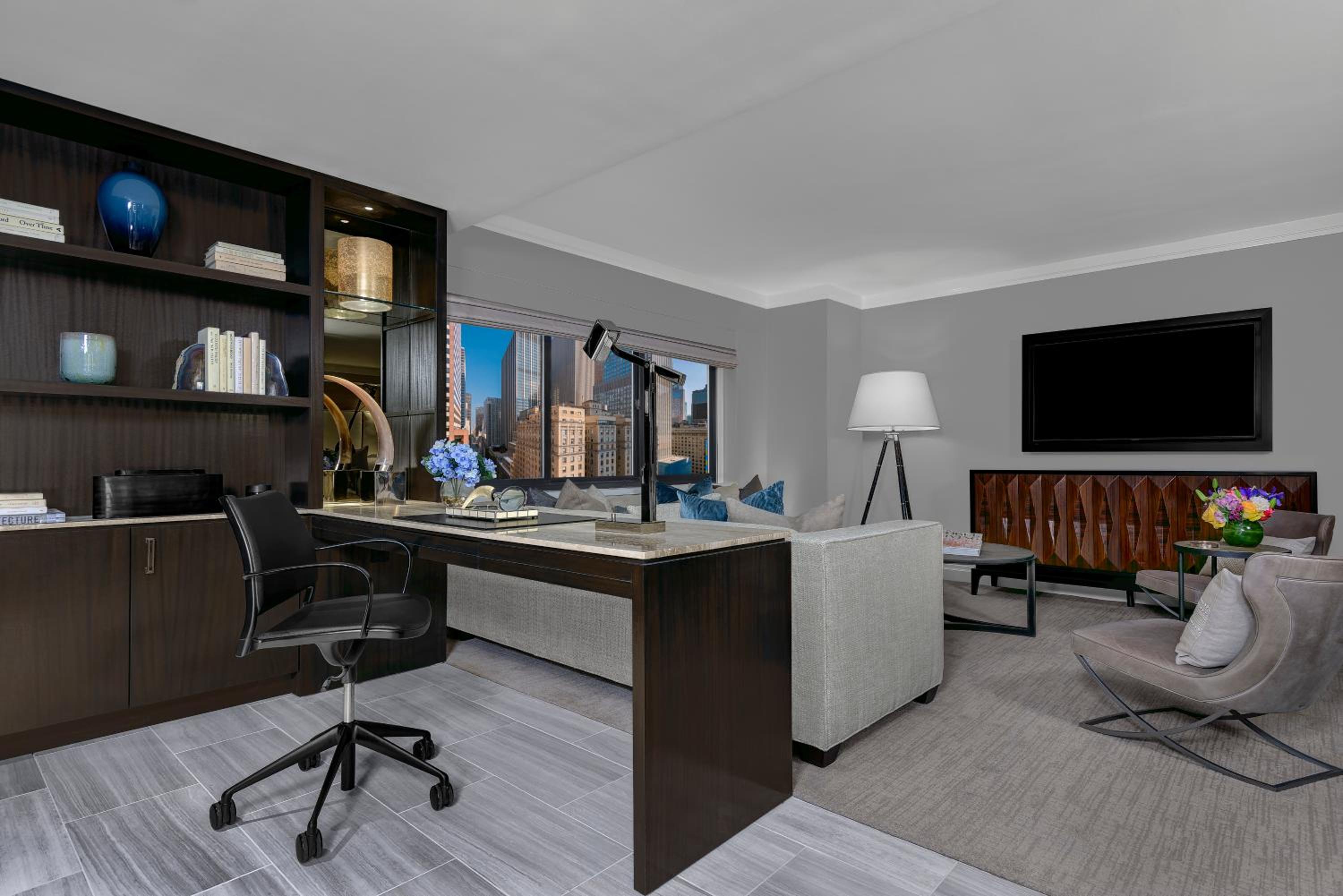Executive Suite photo 2