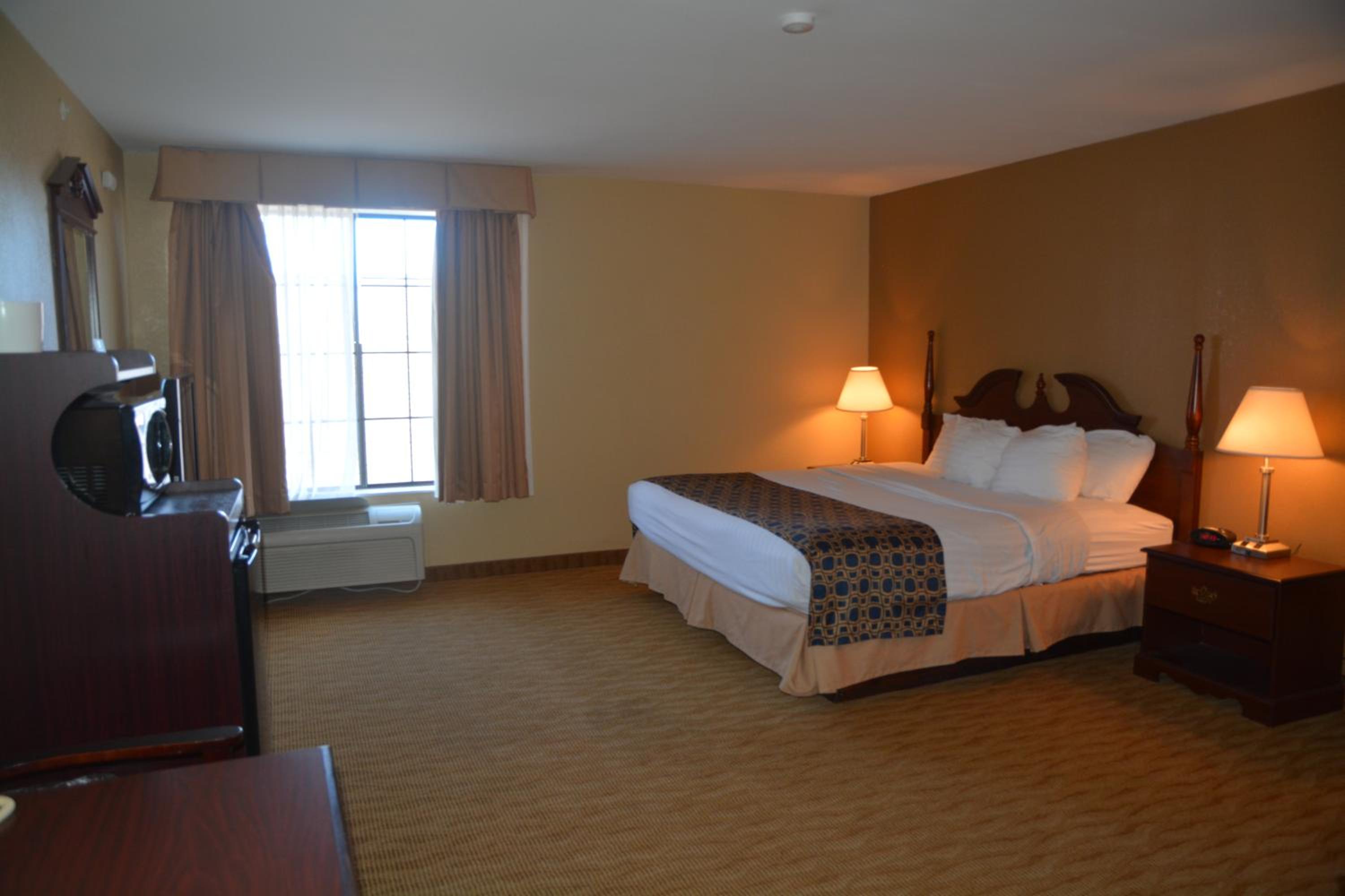 Standard King Room photo 1