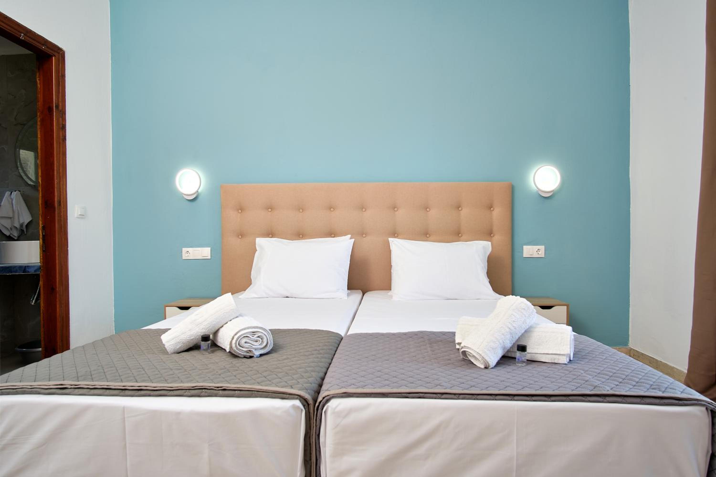 Deluxe Double or Twin Room with Sea View