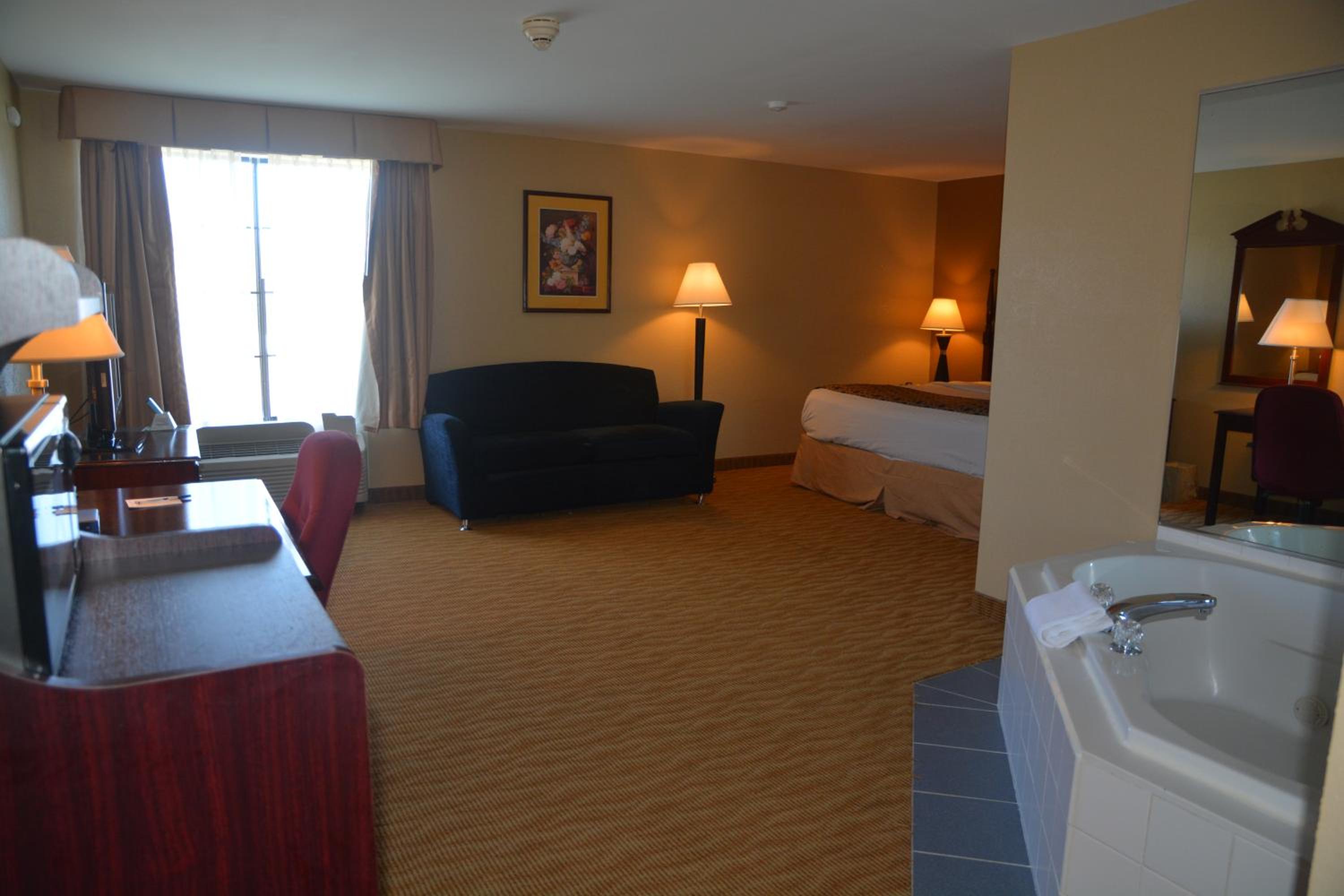 King Suite with Spa Bath photo 1