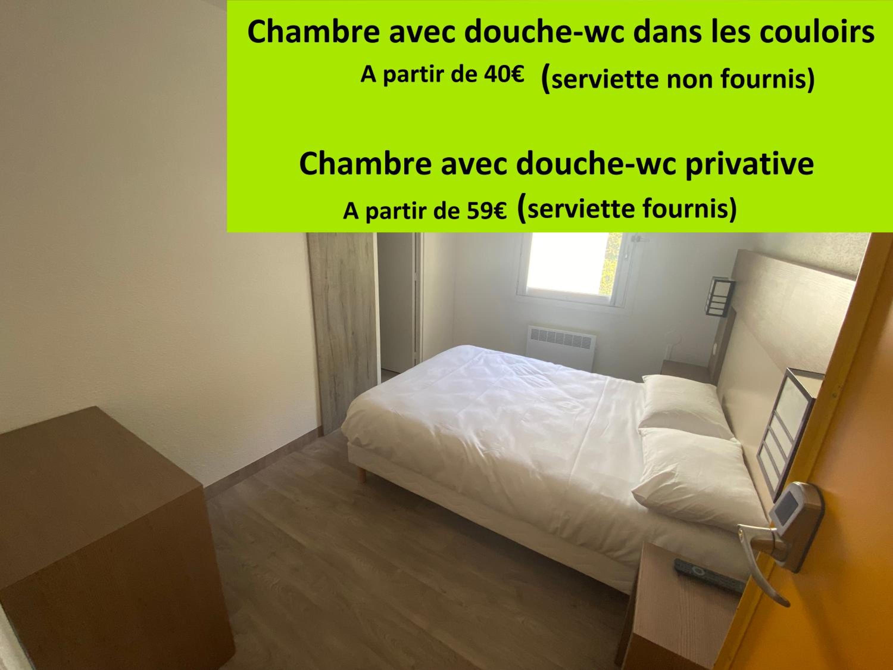Double Room with Private Bathroom - Photo 4