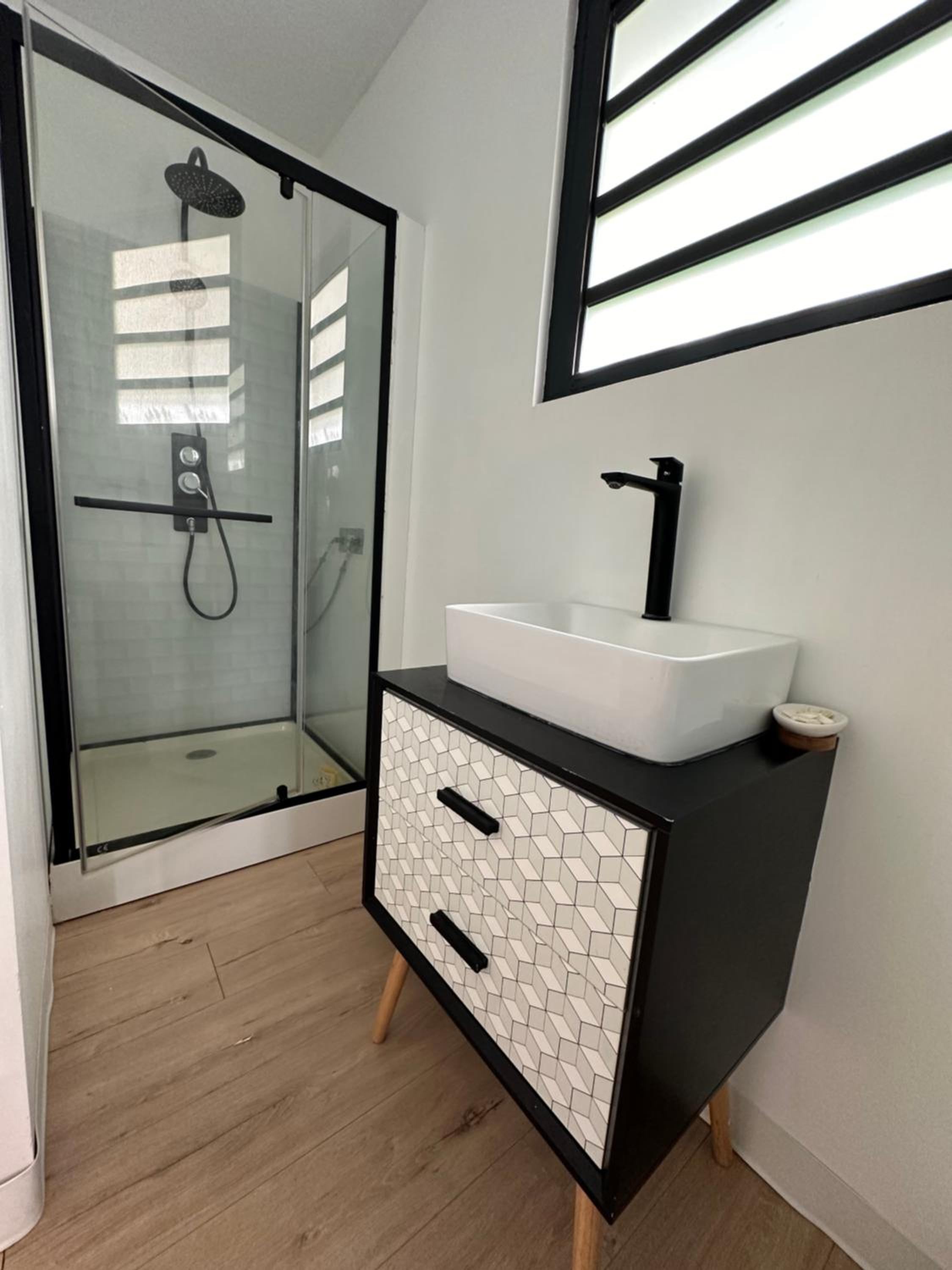 One-Bedroom House photo 2