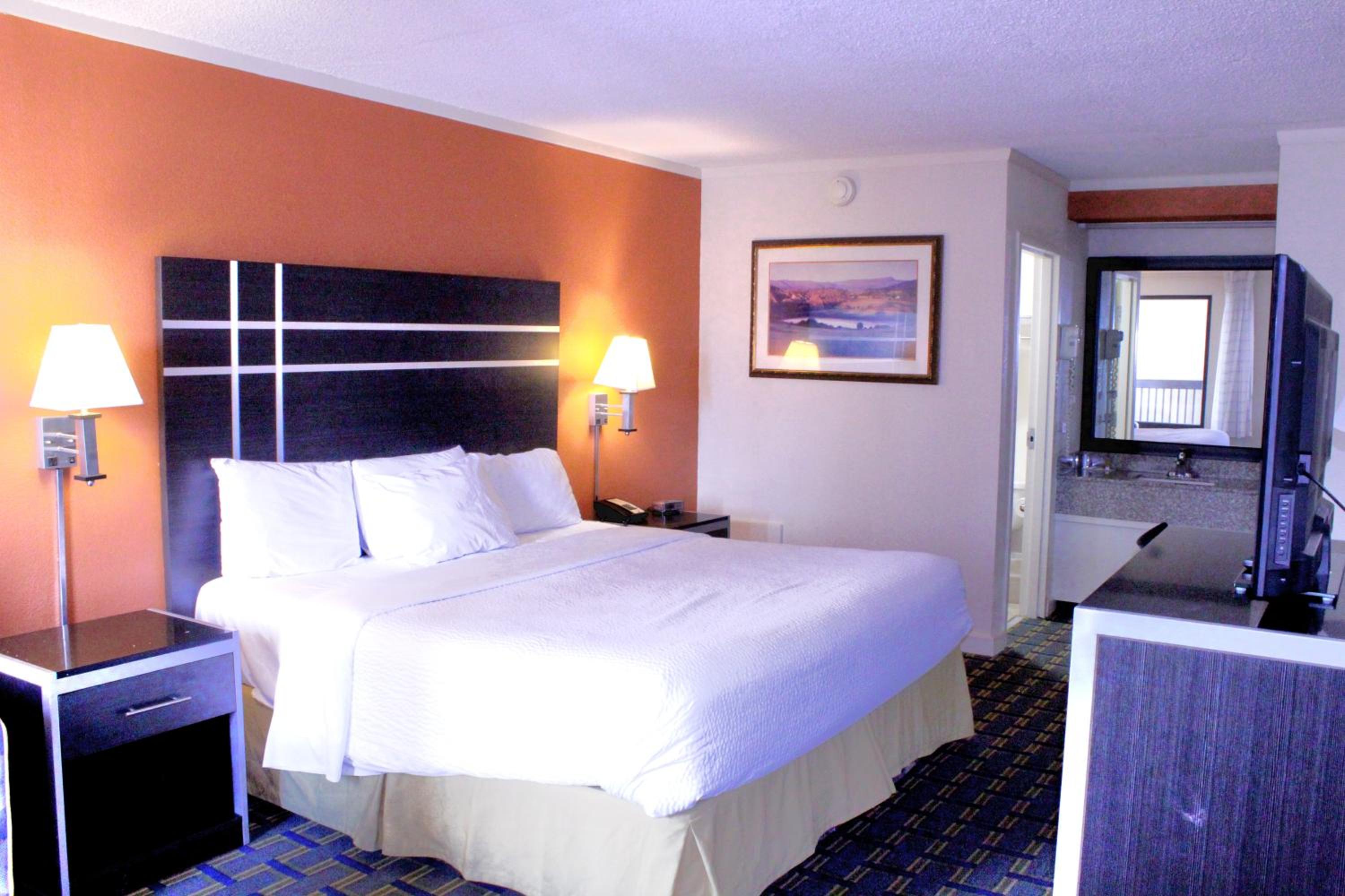 King Room - Disability Access/Non-Smoking - Photo 1