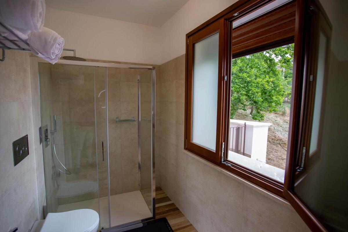 Large Double Room photo 2