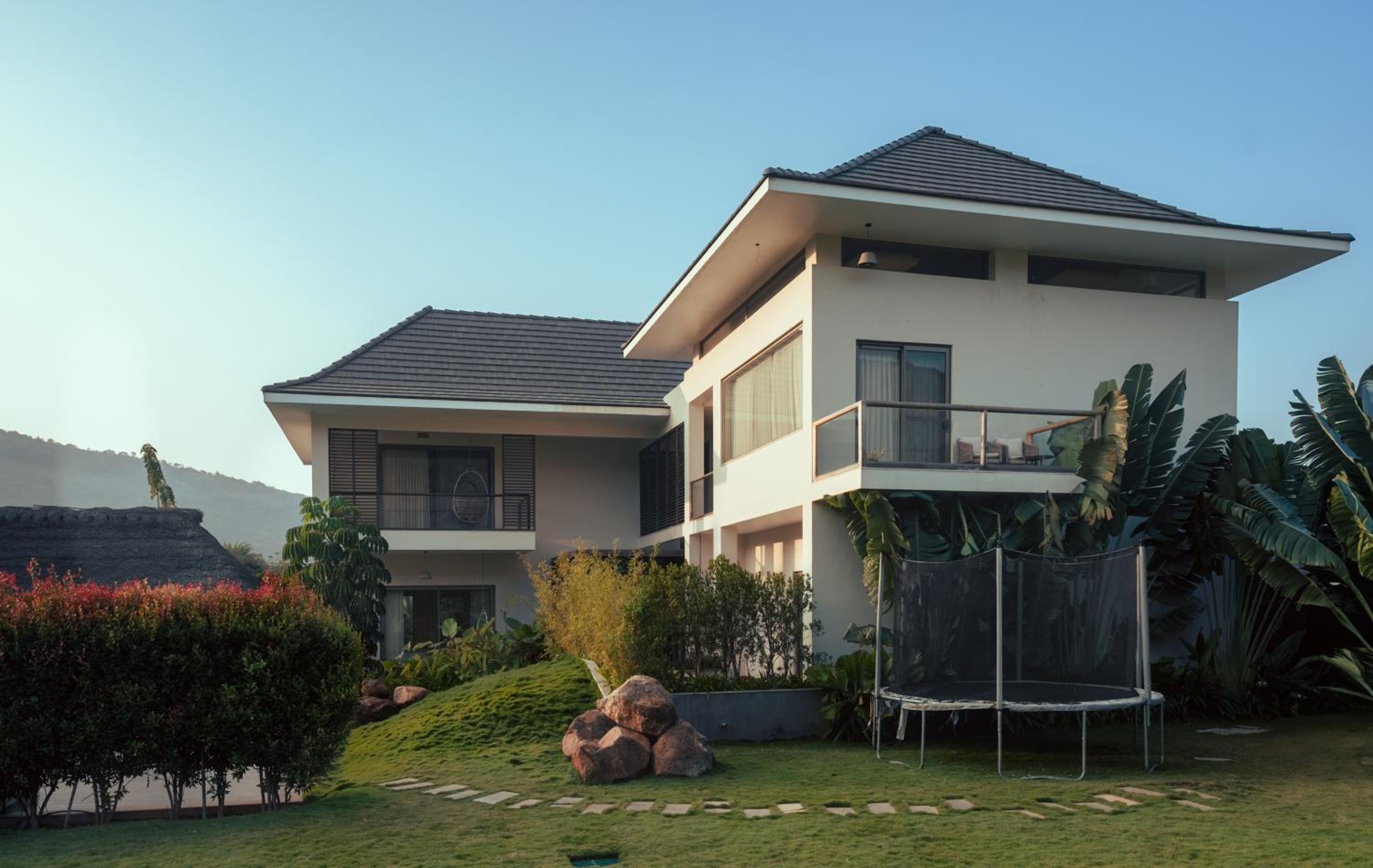 Villa with Private Pool - Photo 27