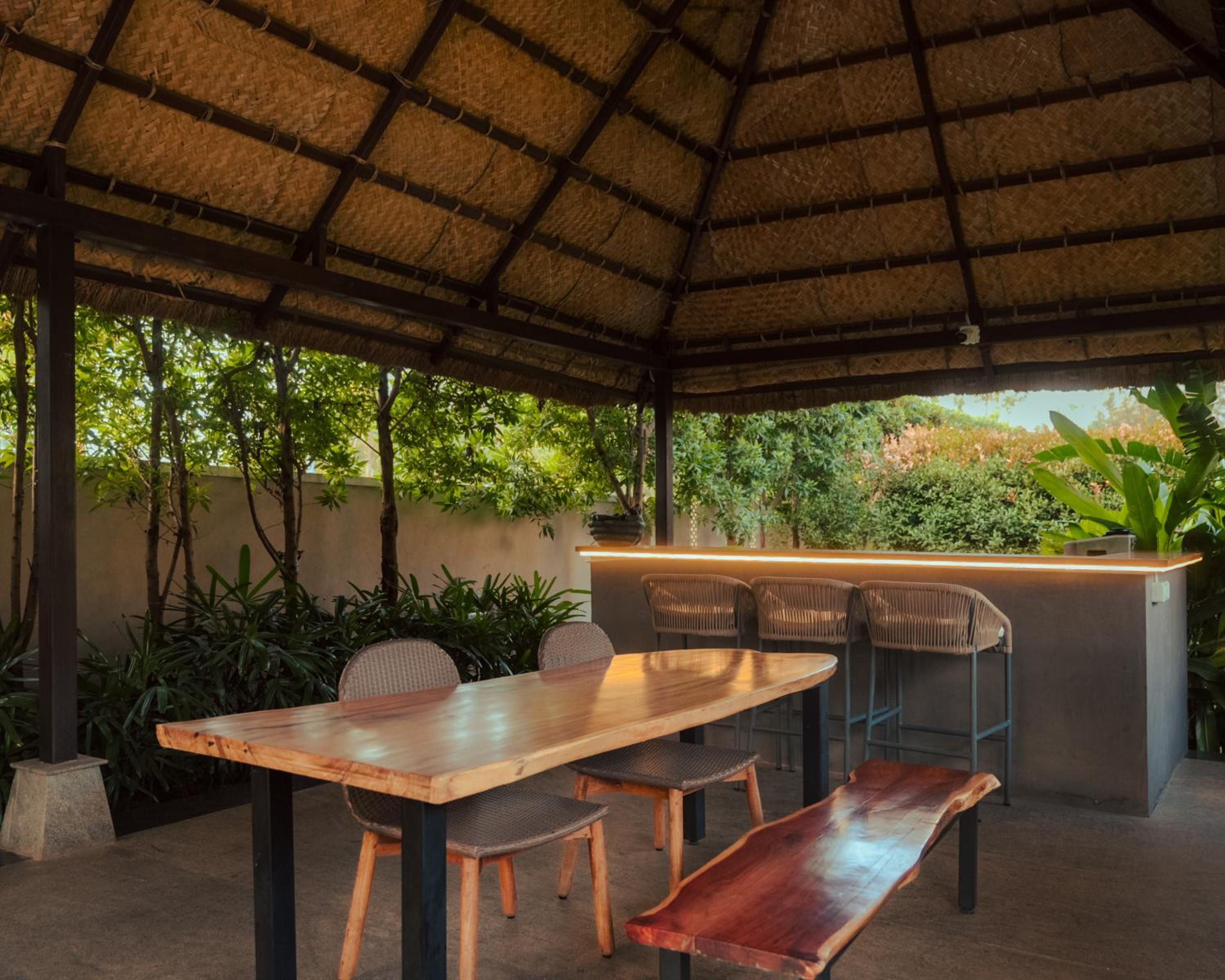 Villa with Private Pool - Photo 25