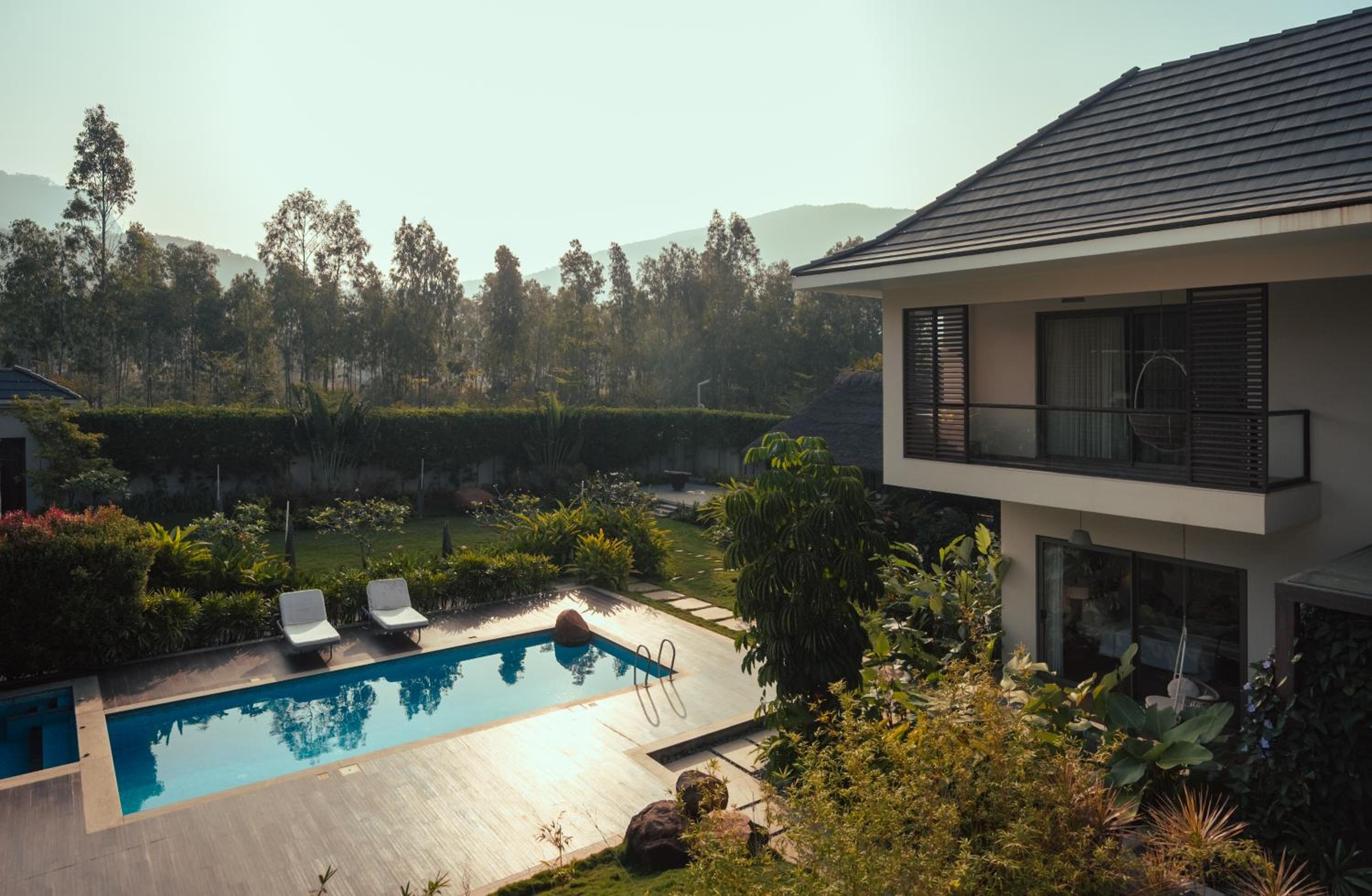 Villa with Private Pool - Photo 17