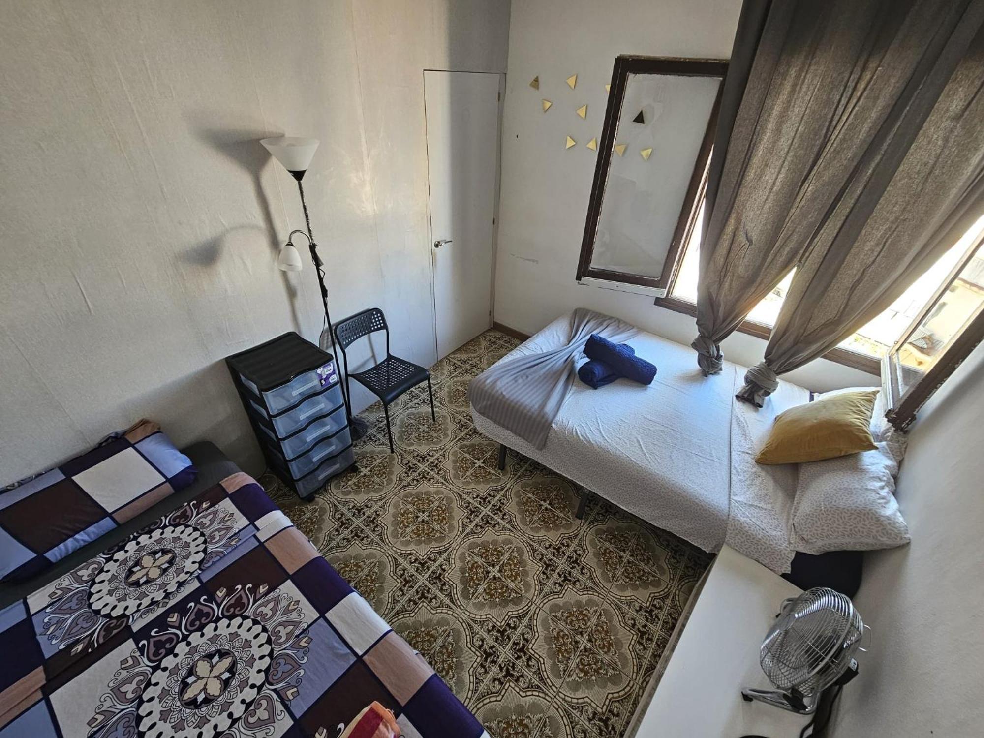 Standard Double Room With Fan photo 2