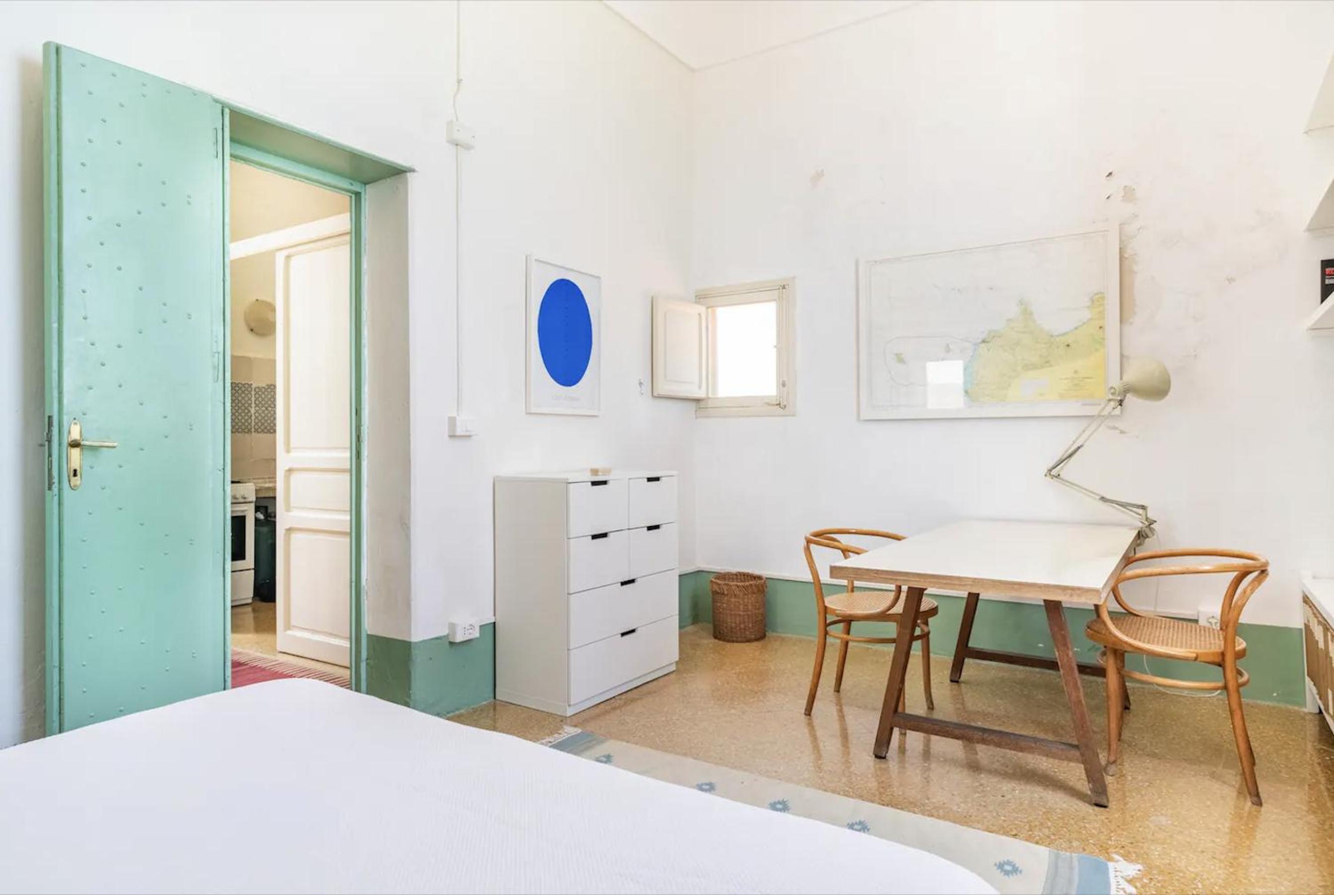 One-Bedroom House photo 2