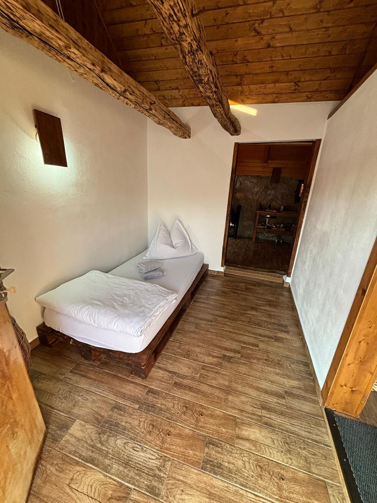 Two-Bedroom House - Photo 16