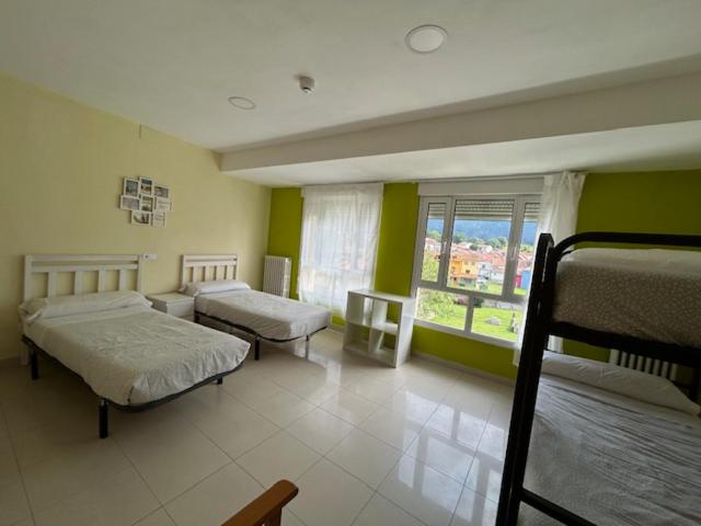 Habitación Cuádruple con Baño Privado