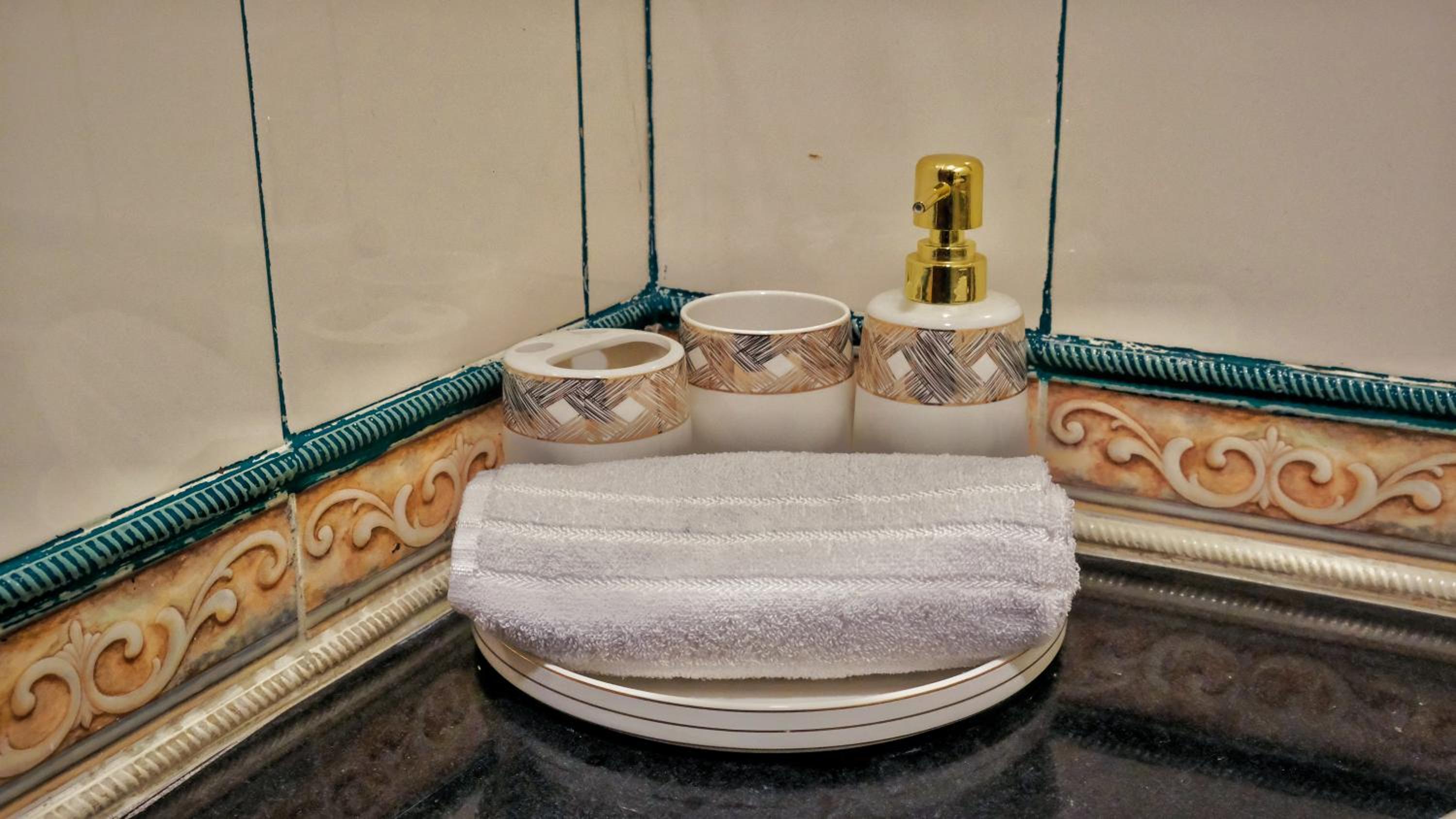 Queen Room photo 3