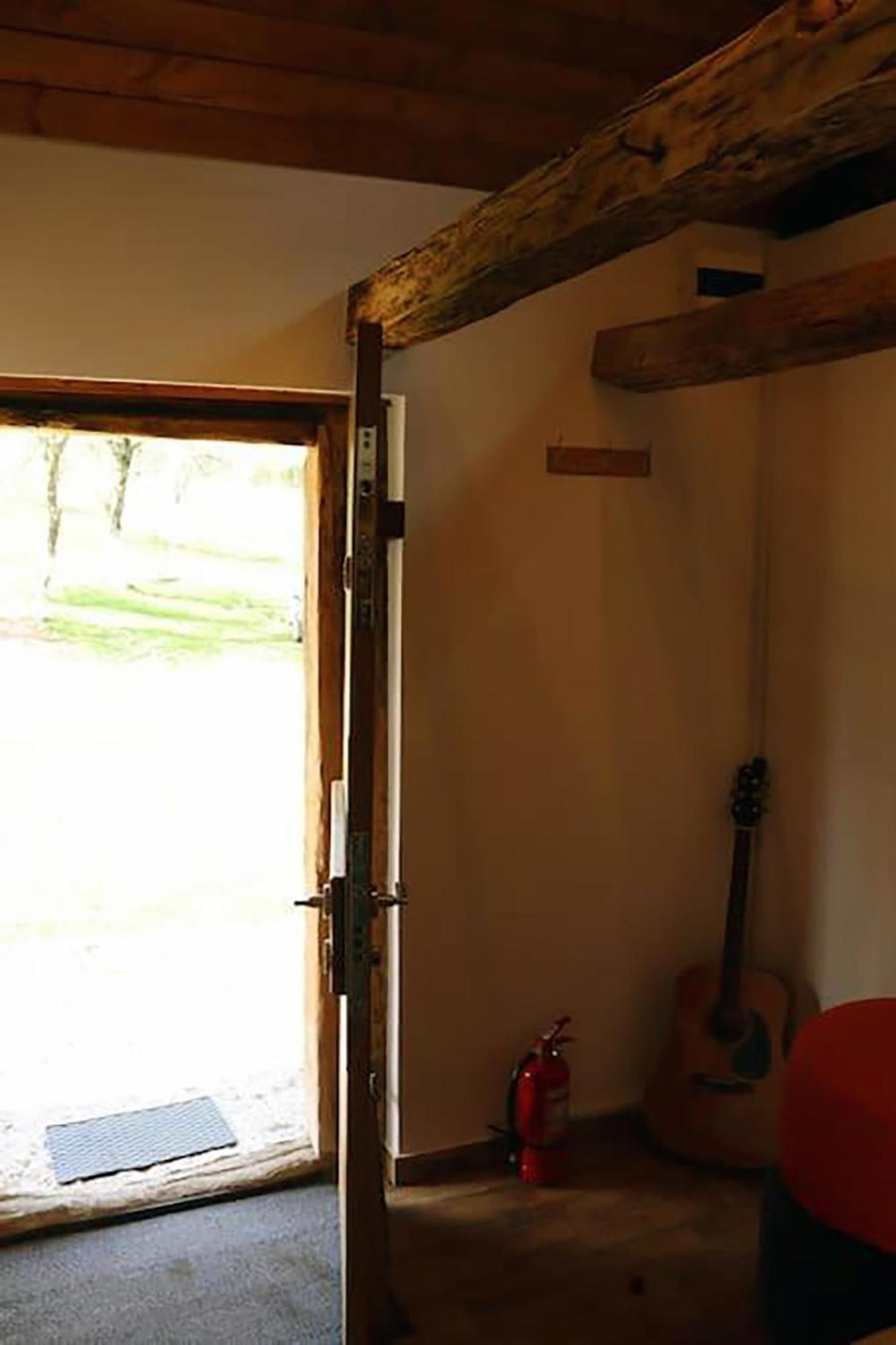 Two-Bedroom House - Photo 20