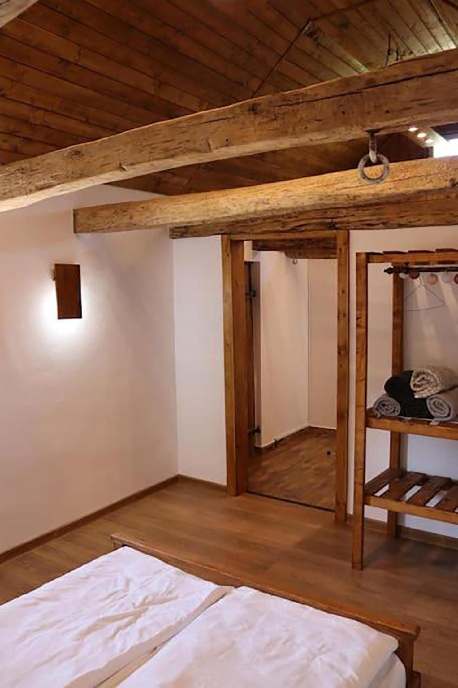Two-Bedroom House - Photo 21