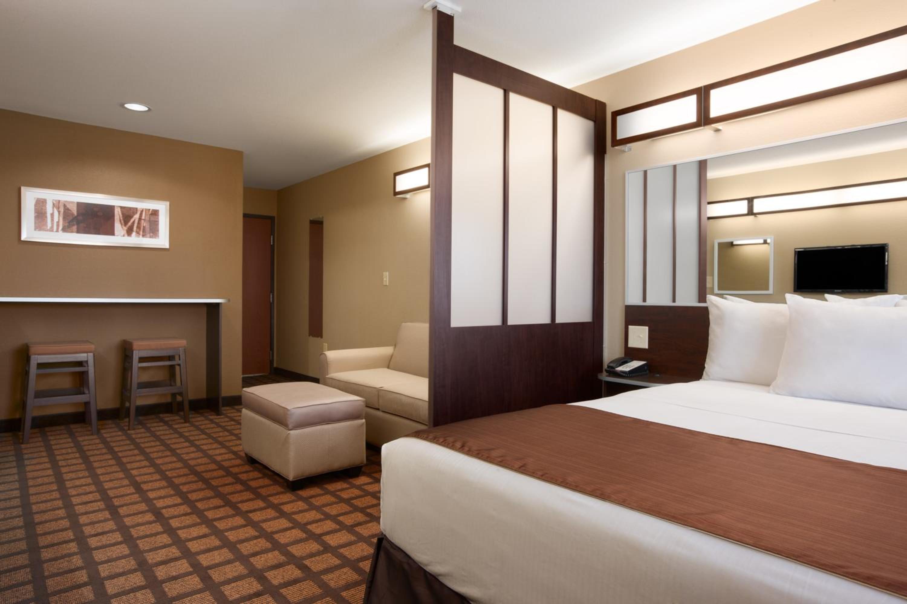 Studio Suite with Two Queen Beds - Mobility Access/Non-Smoking photo 3