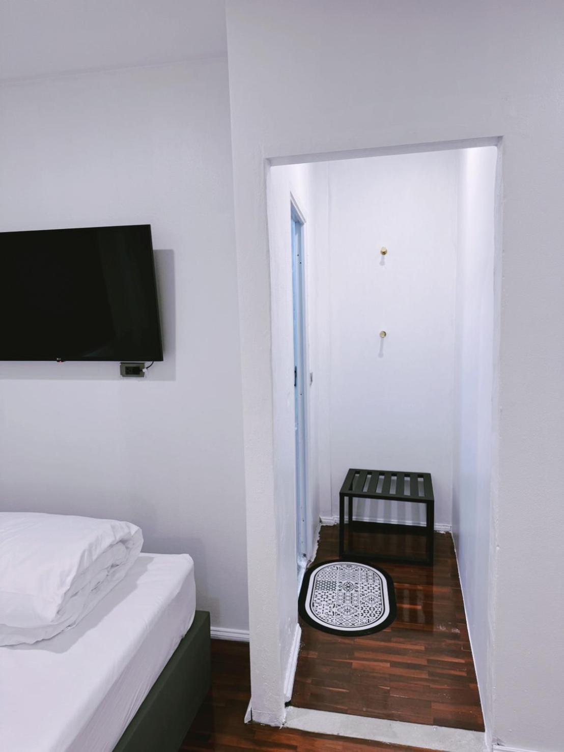 Standard Queen Room - Photo 3