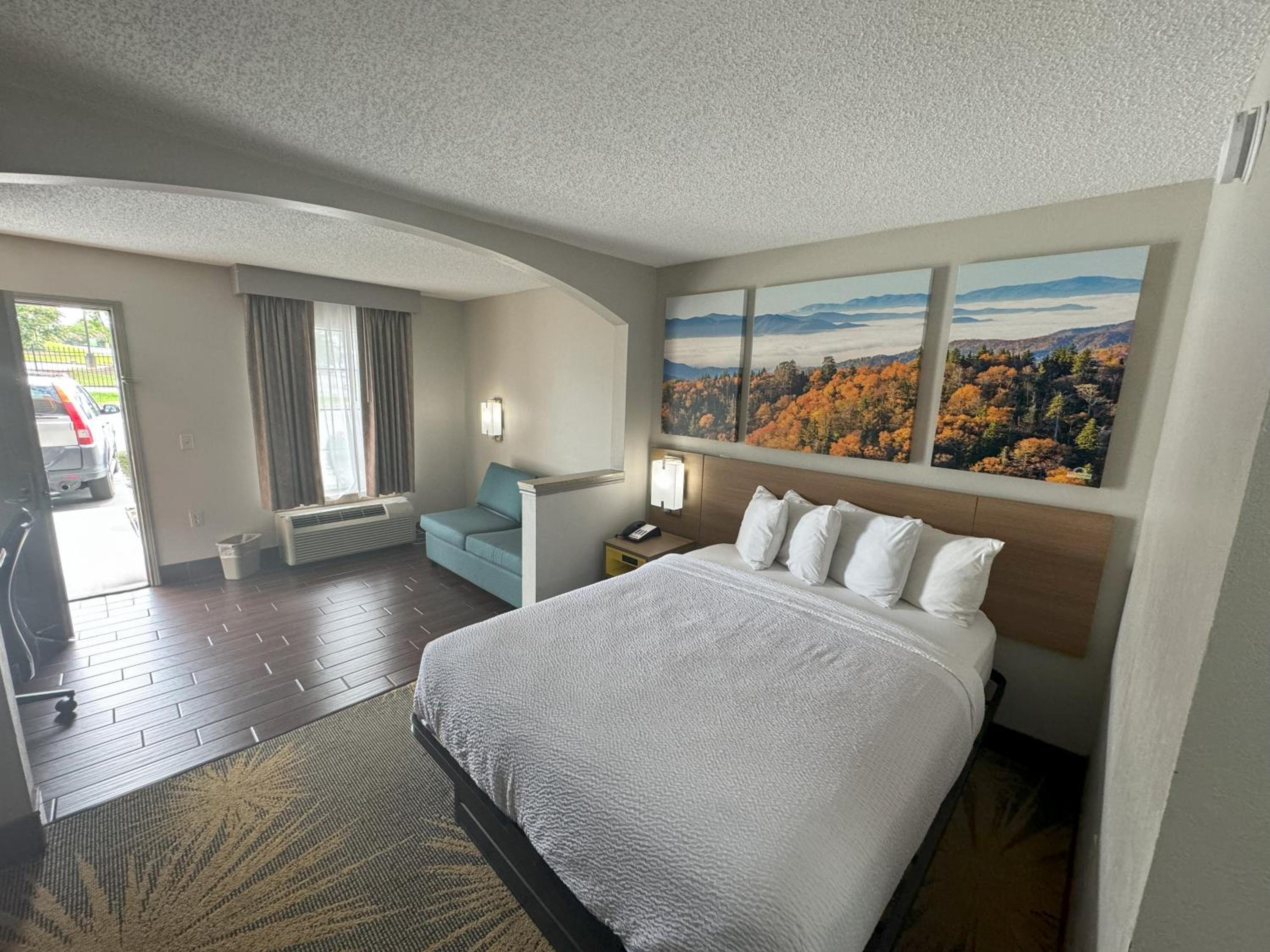 Queen Room - Non-Smoking - Photo 2
