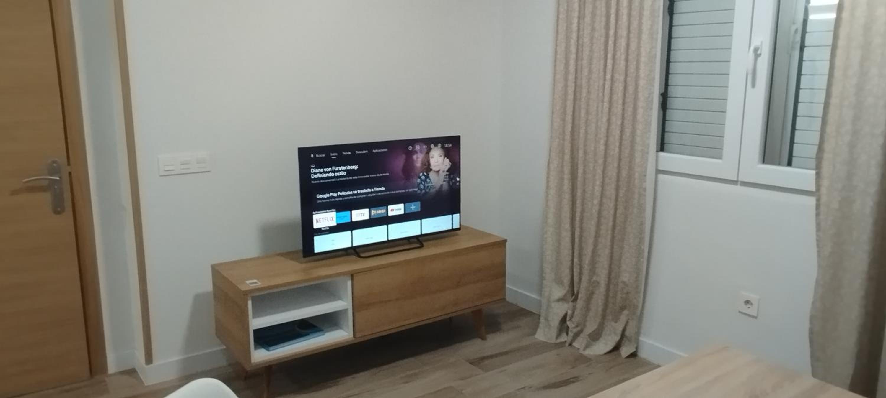 Habitación Estándar con Cama Queen