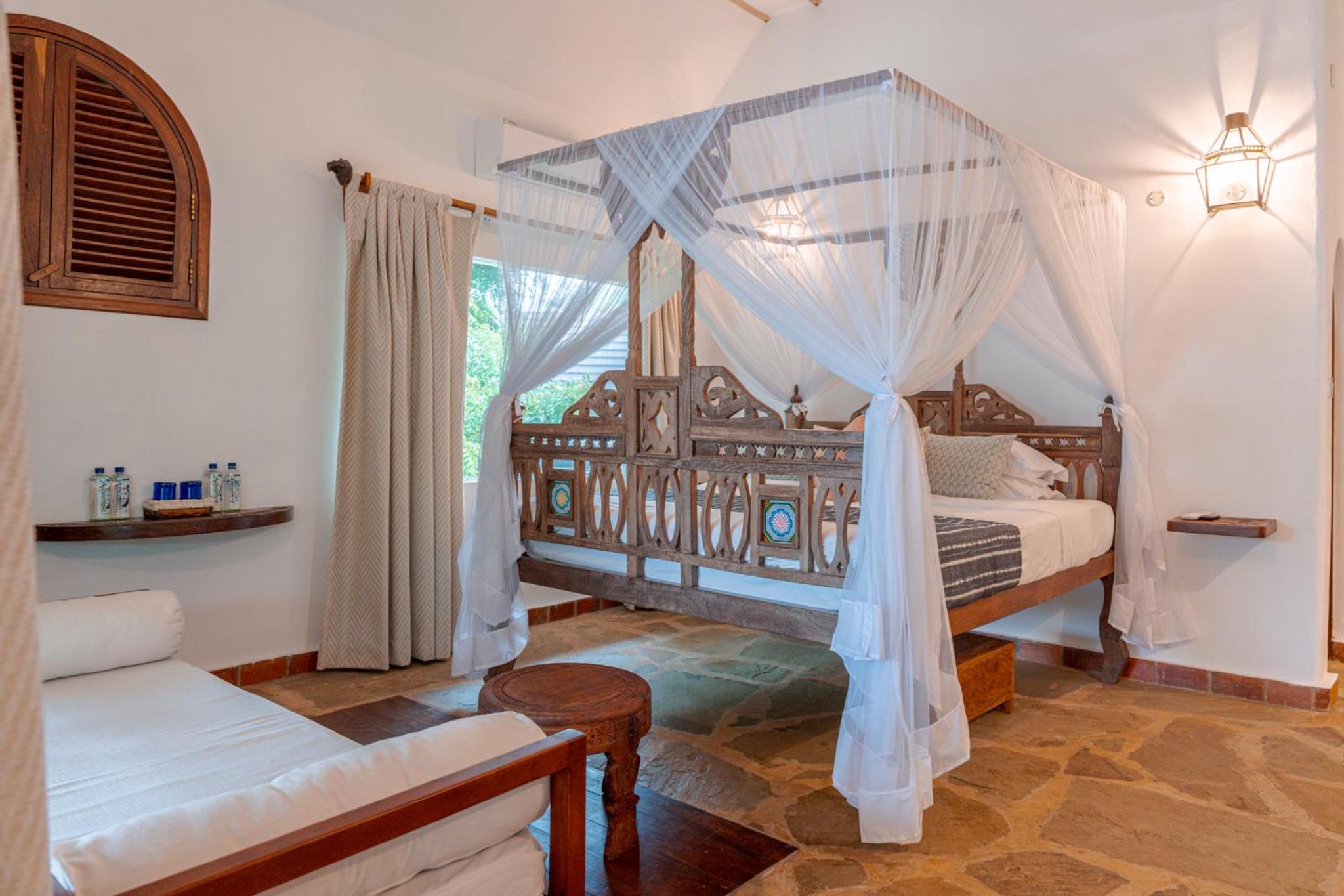 One-Bedroom Suite with Ocean View - Photo 1