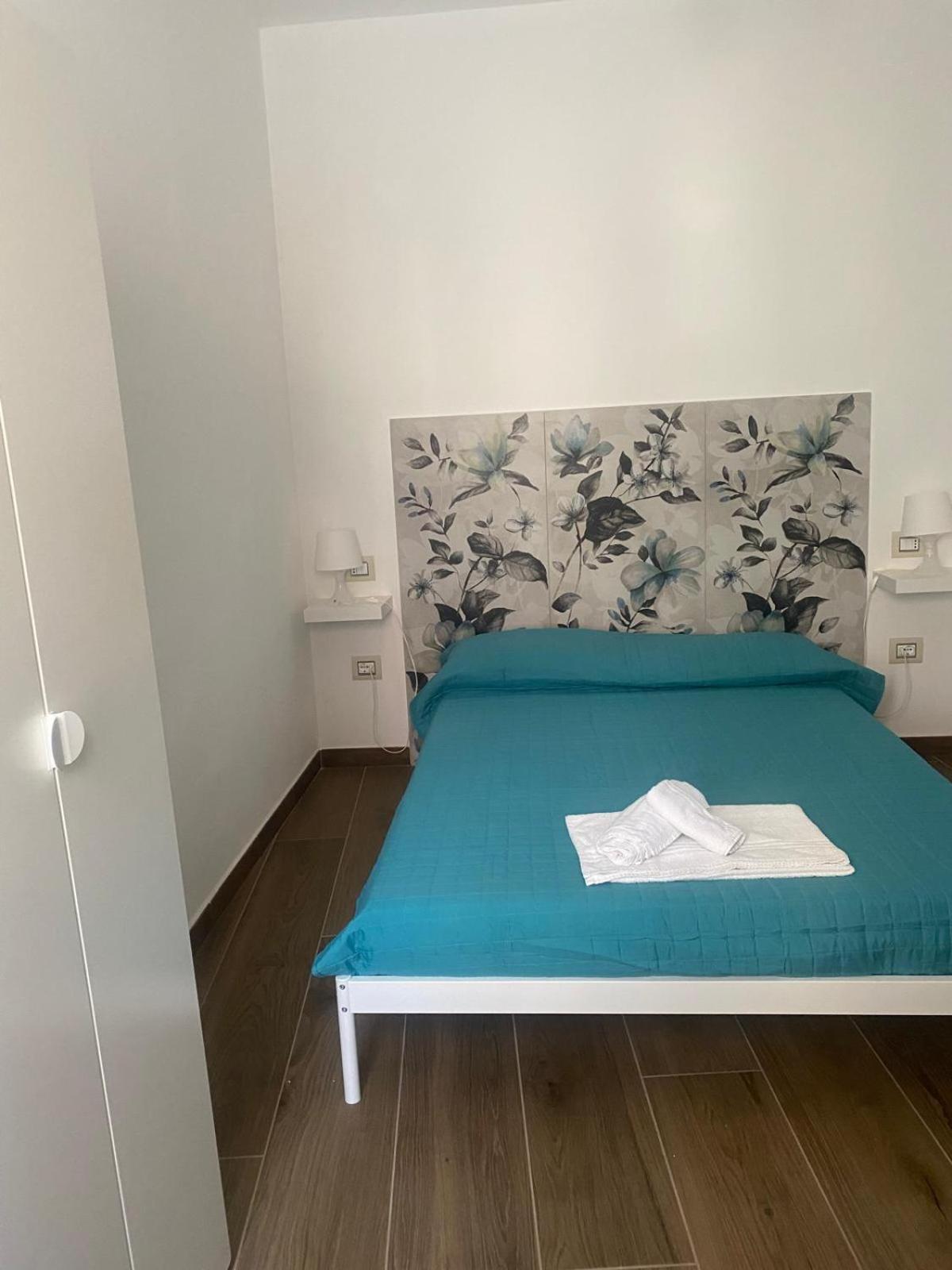 Small Double Room photo 2