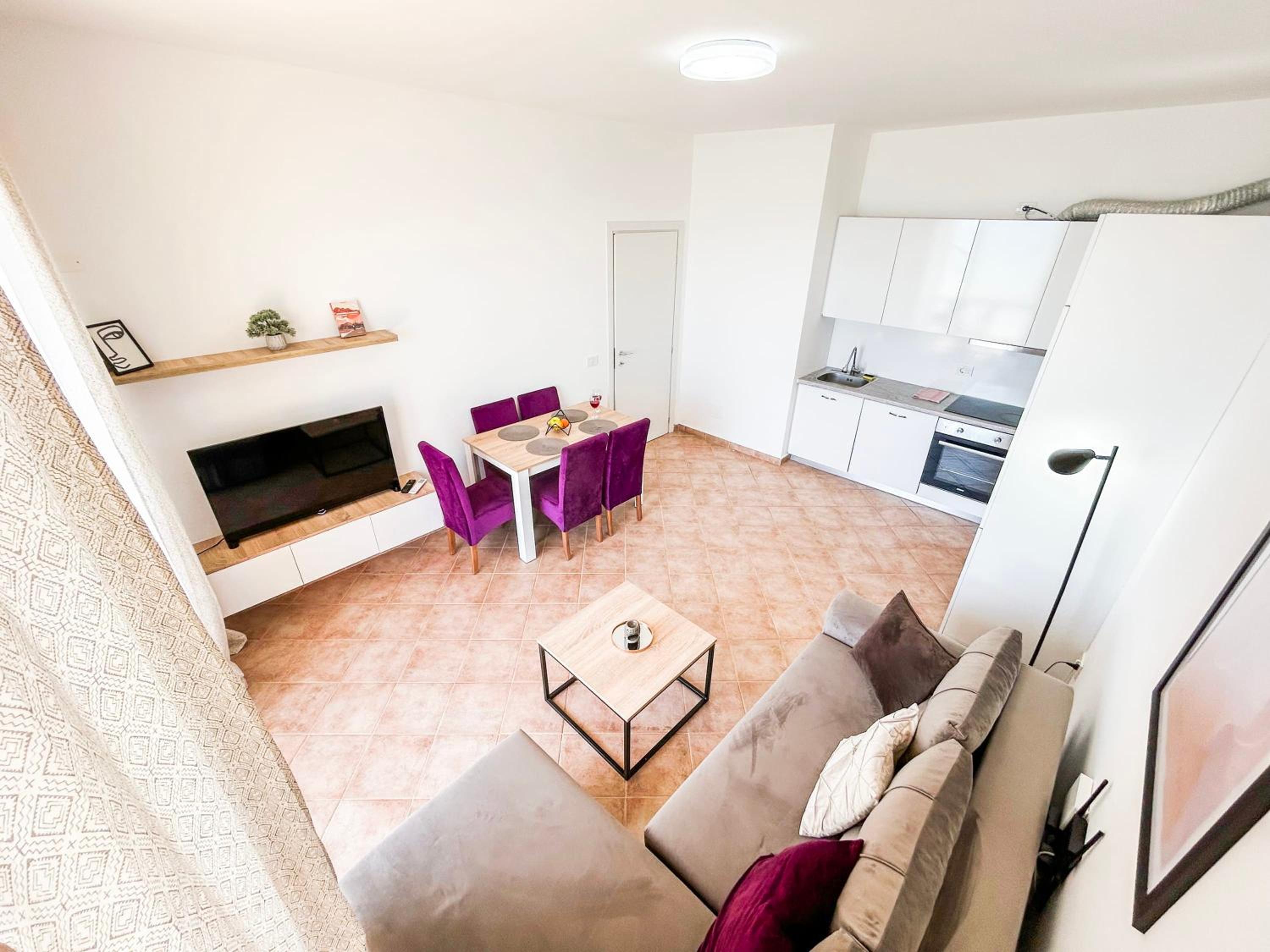 Deluxe Apartment