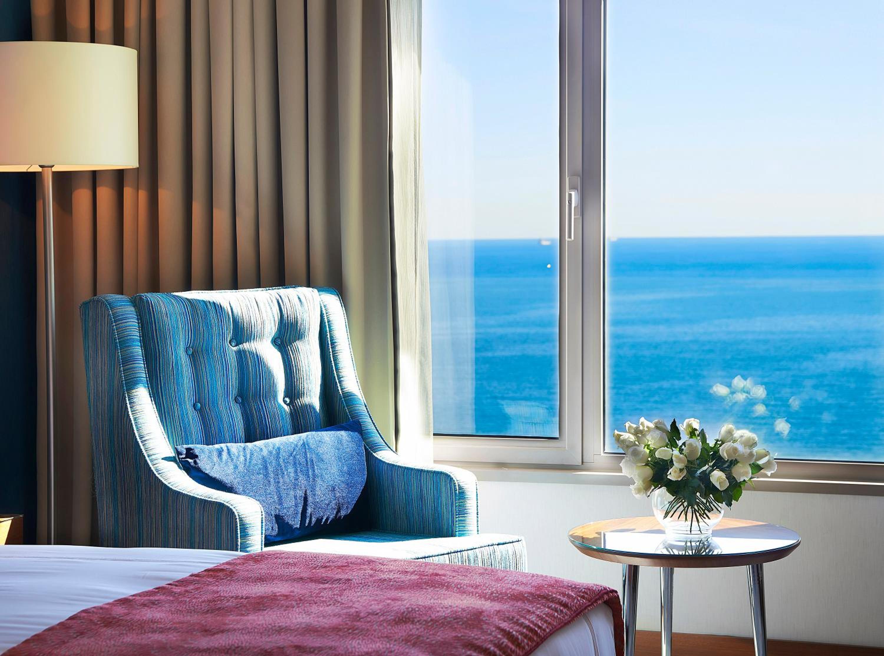 Superior King Room with Sea View photo 2