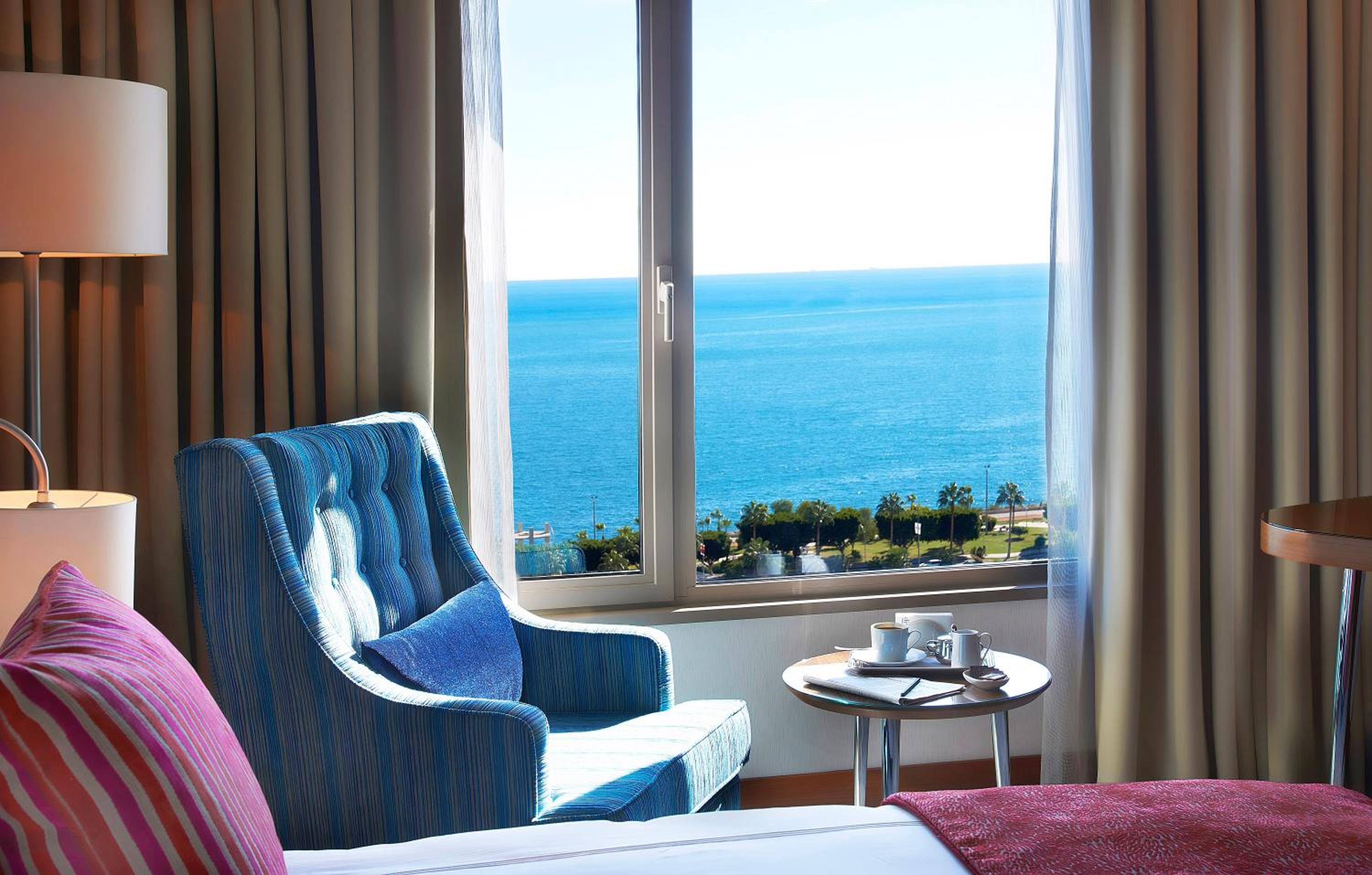 Superior Twin Room with Sea View photo 2