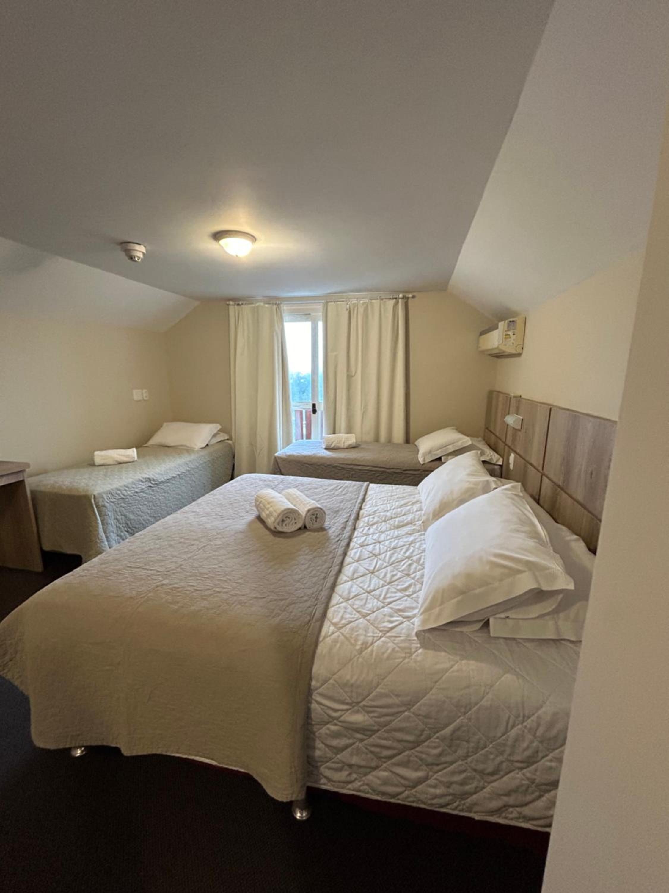 Quadruple Room with Balcony photo 3