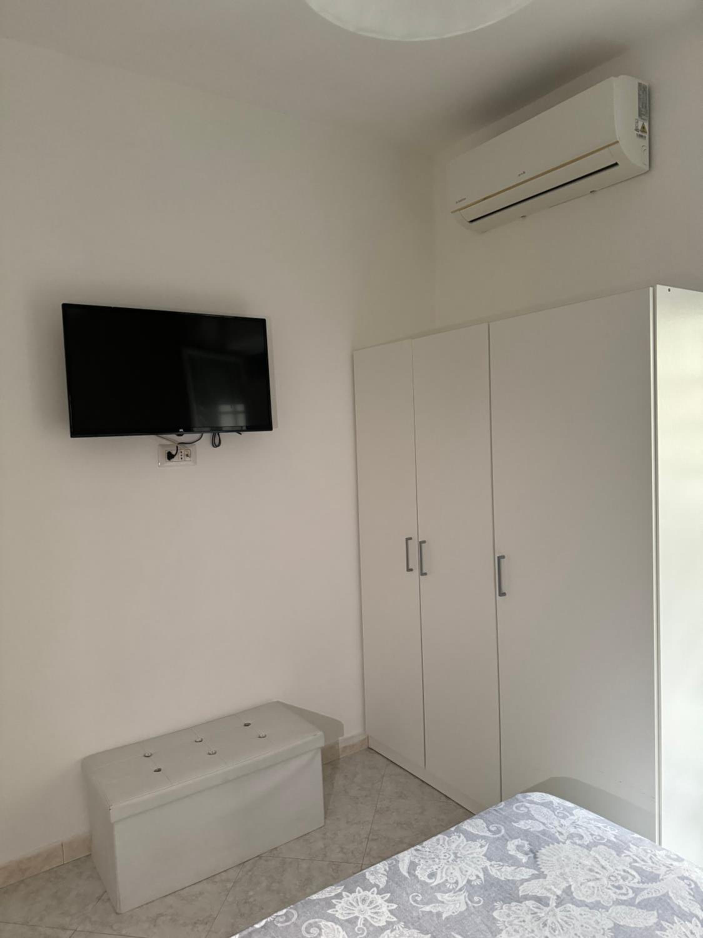 Two-Bedroom Apartment photo 2