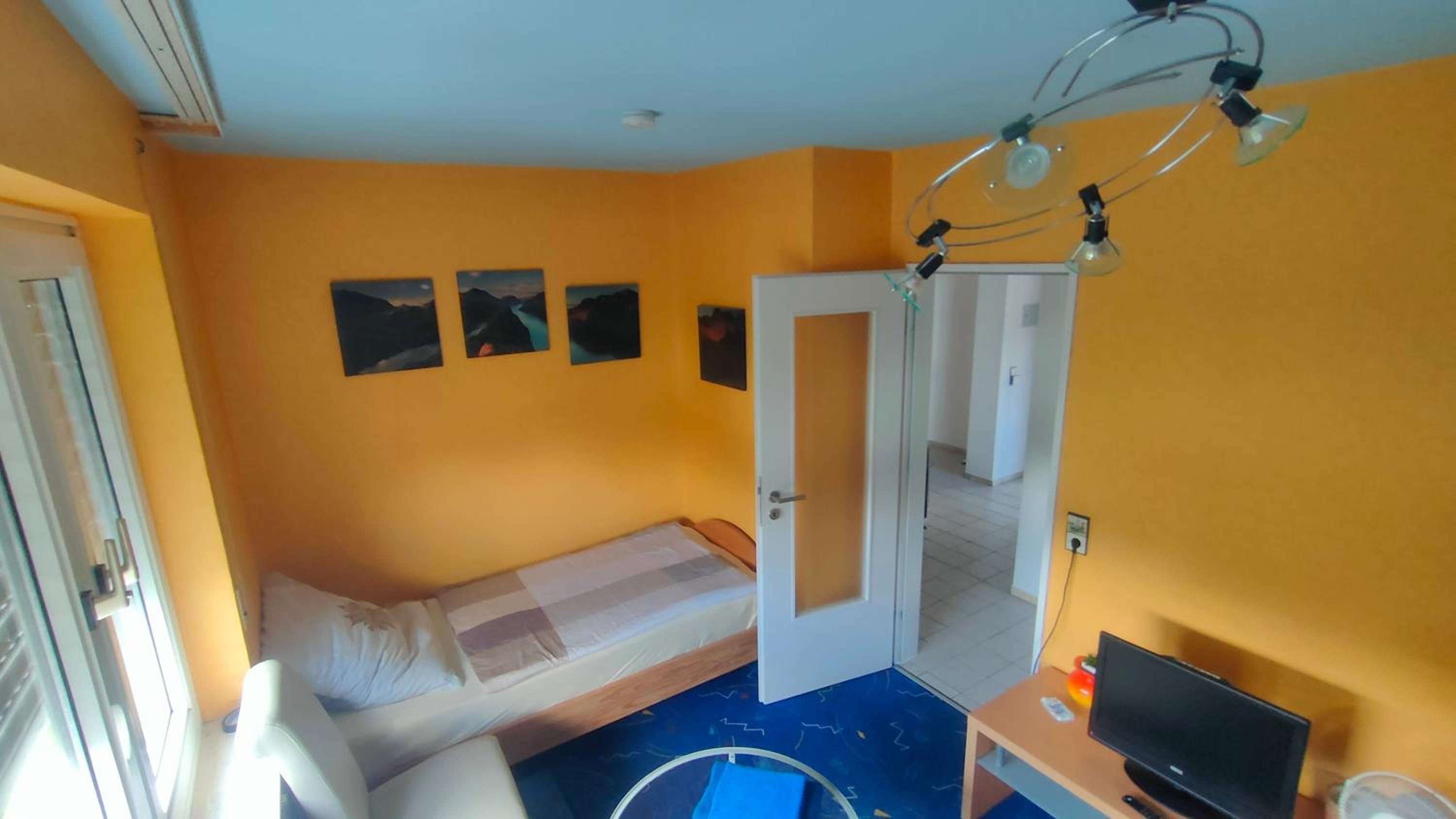 Single Room photo 1