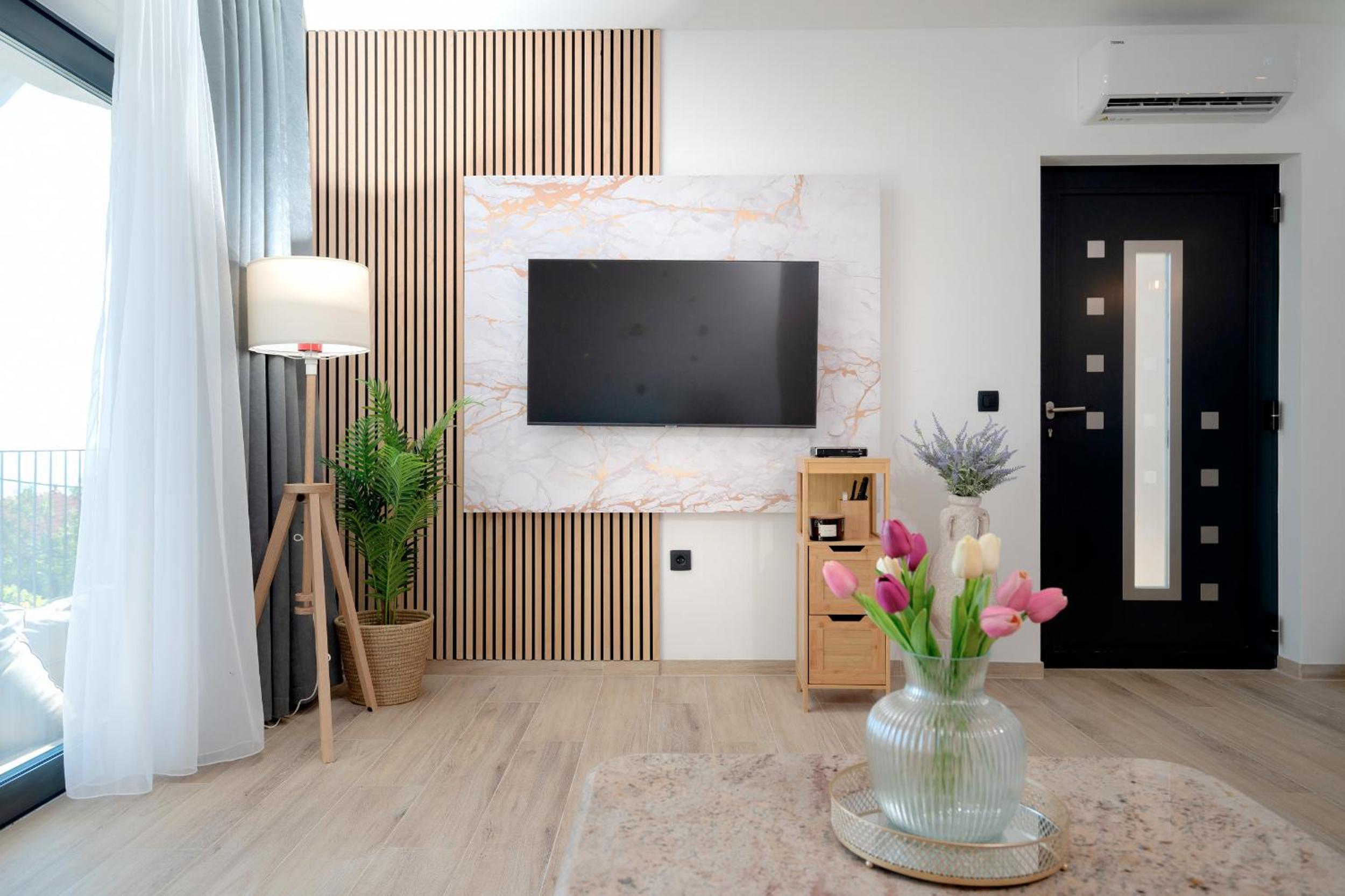 Two-Bedroom Apartment with Terrace and Sea View photo 1