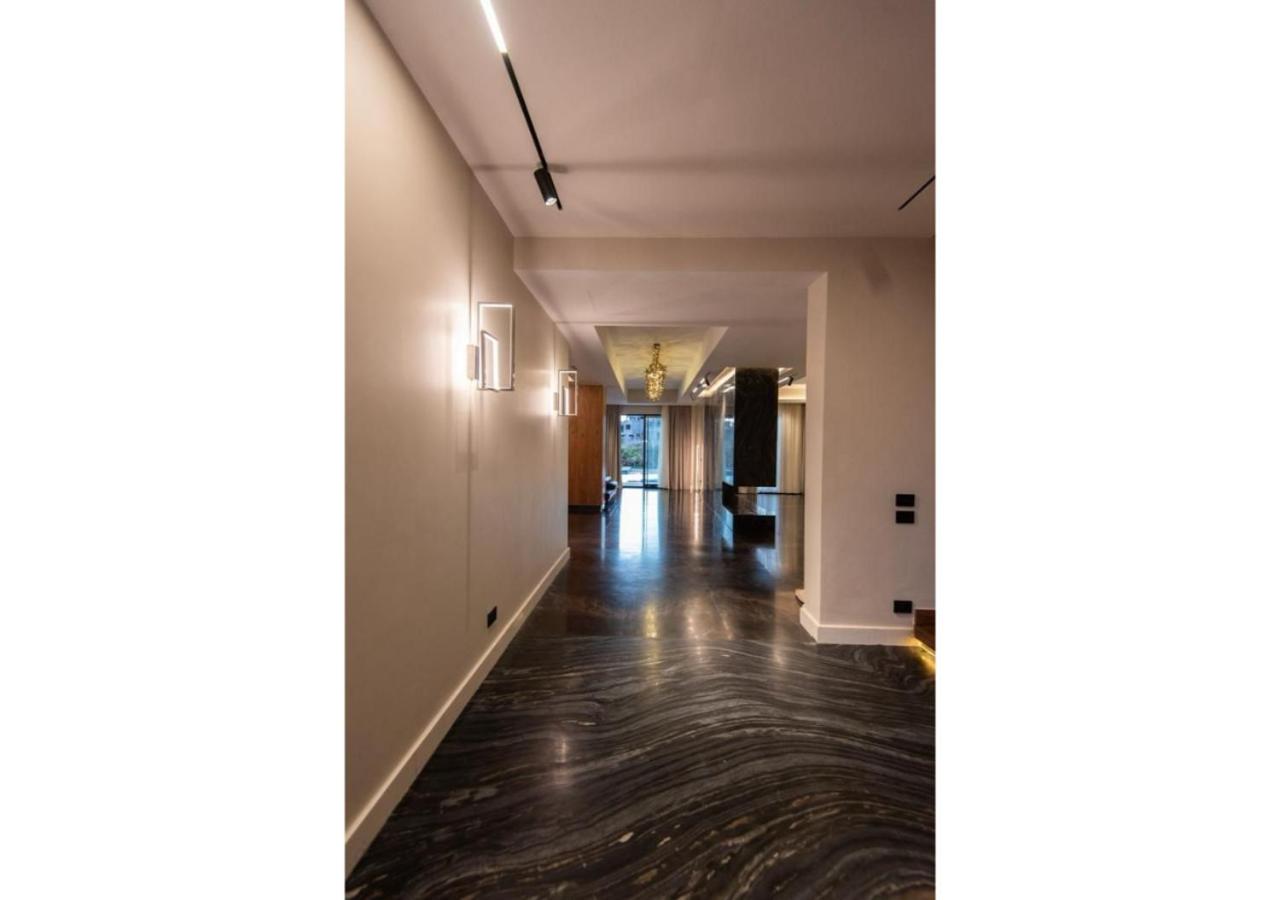Villa photo 1