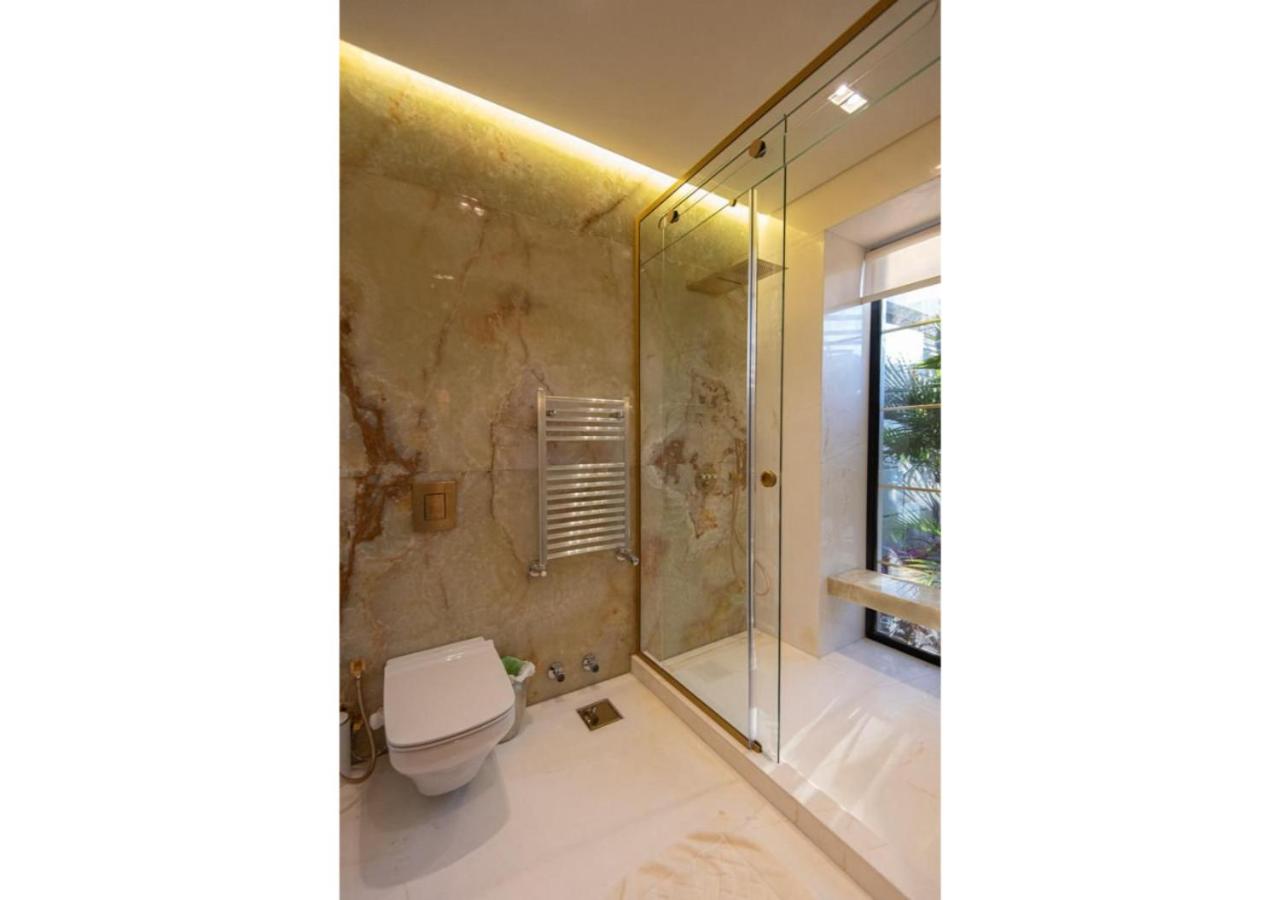 Villa photo 2