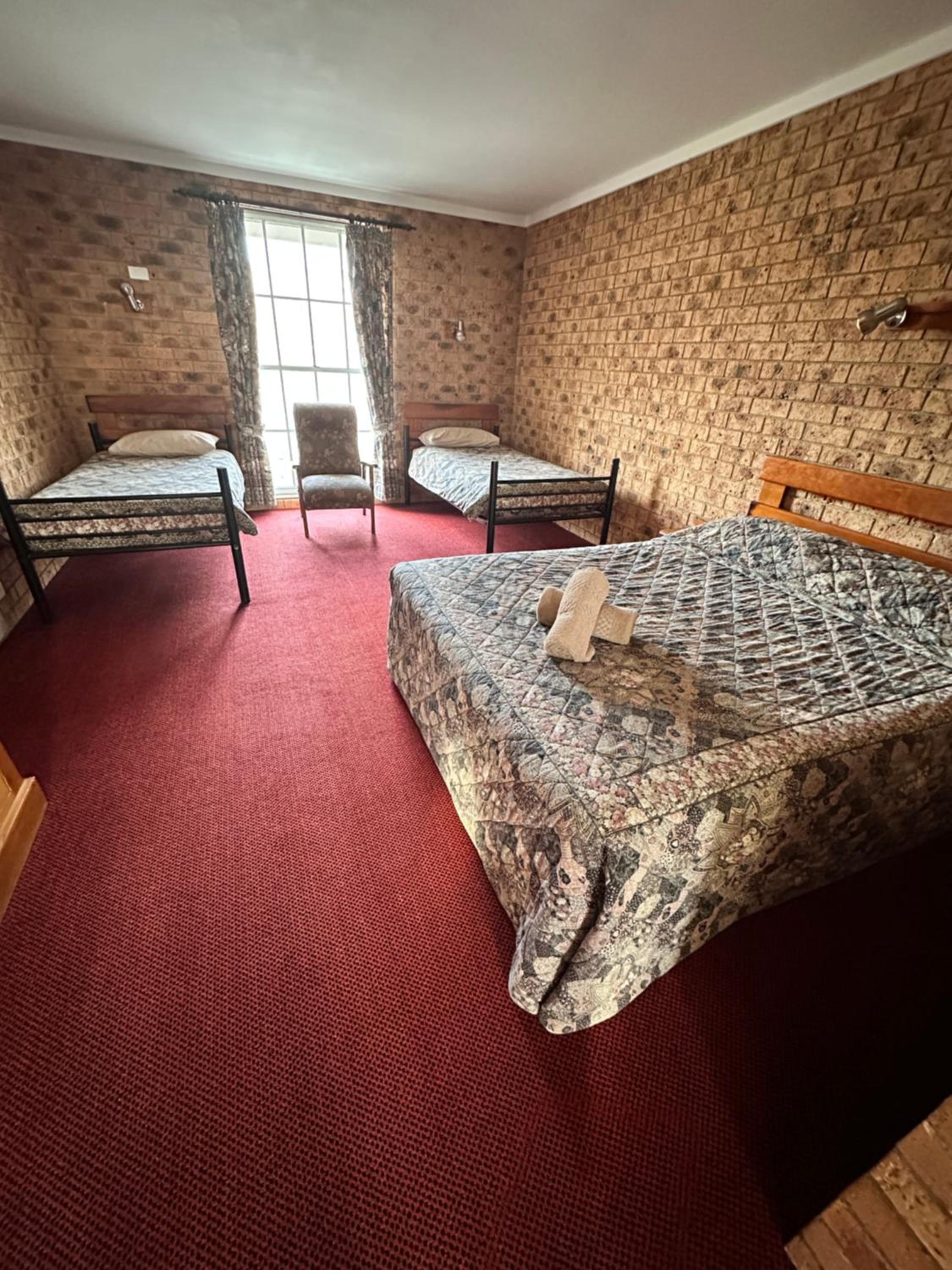 Deluxe Double or Twin Room with Mountain View photo 3