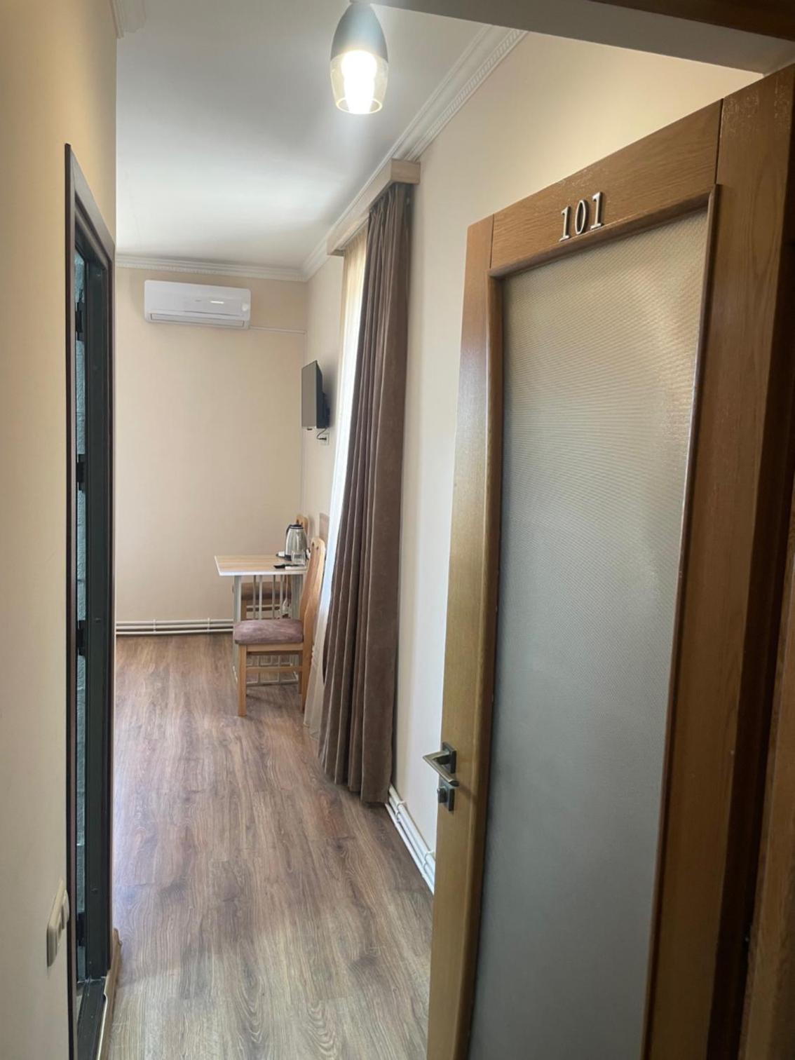 Large Twin Room