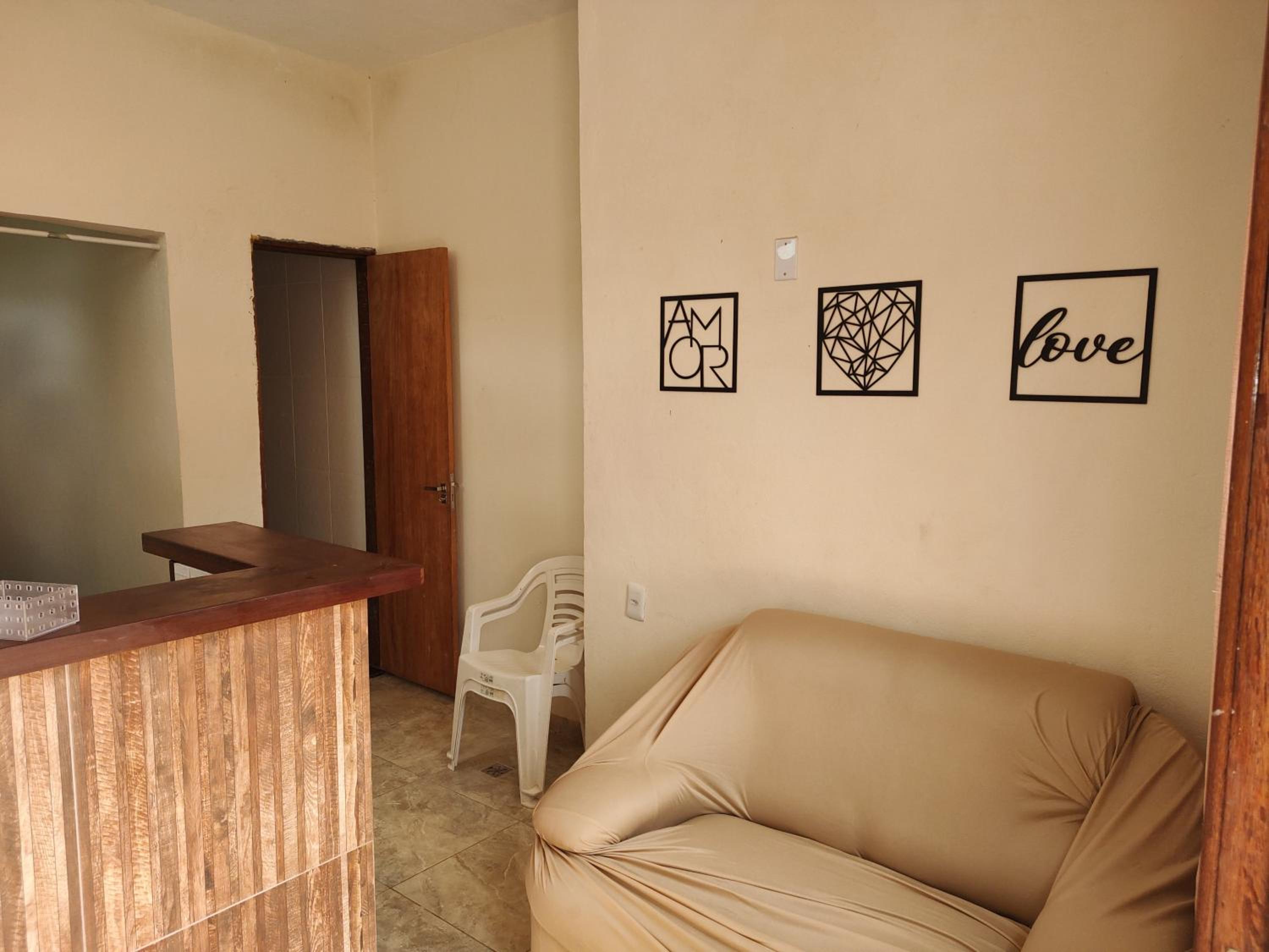 One-Bedroom House photo 1