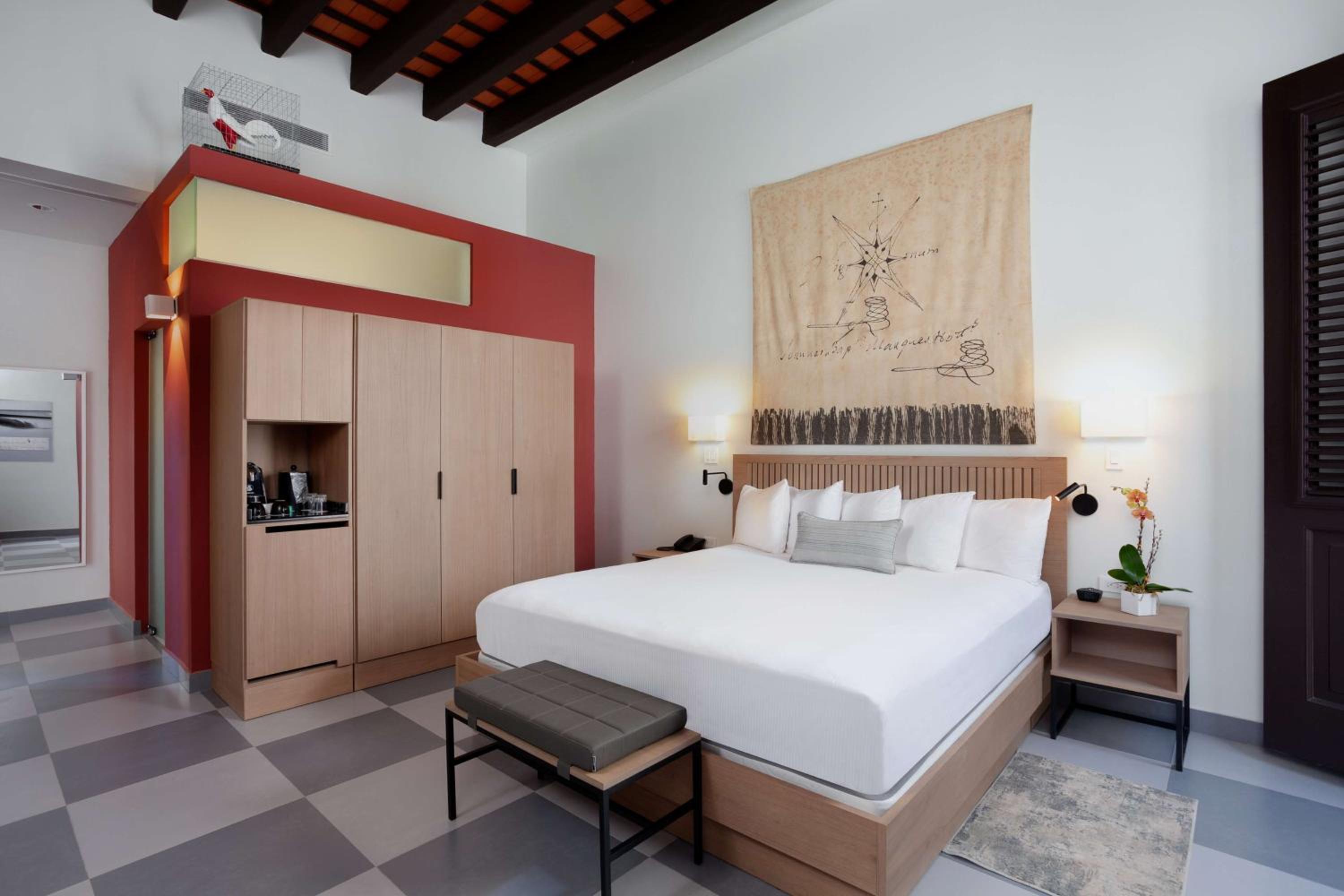 Chancelor King Room - Photo 2