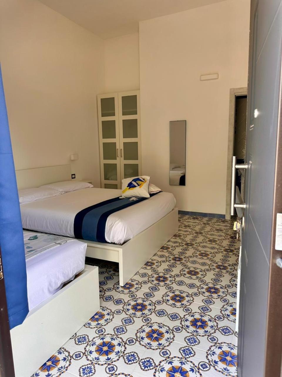 Triple Room with Private Bathroom photo 1
