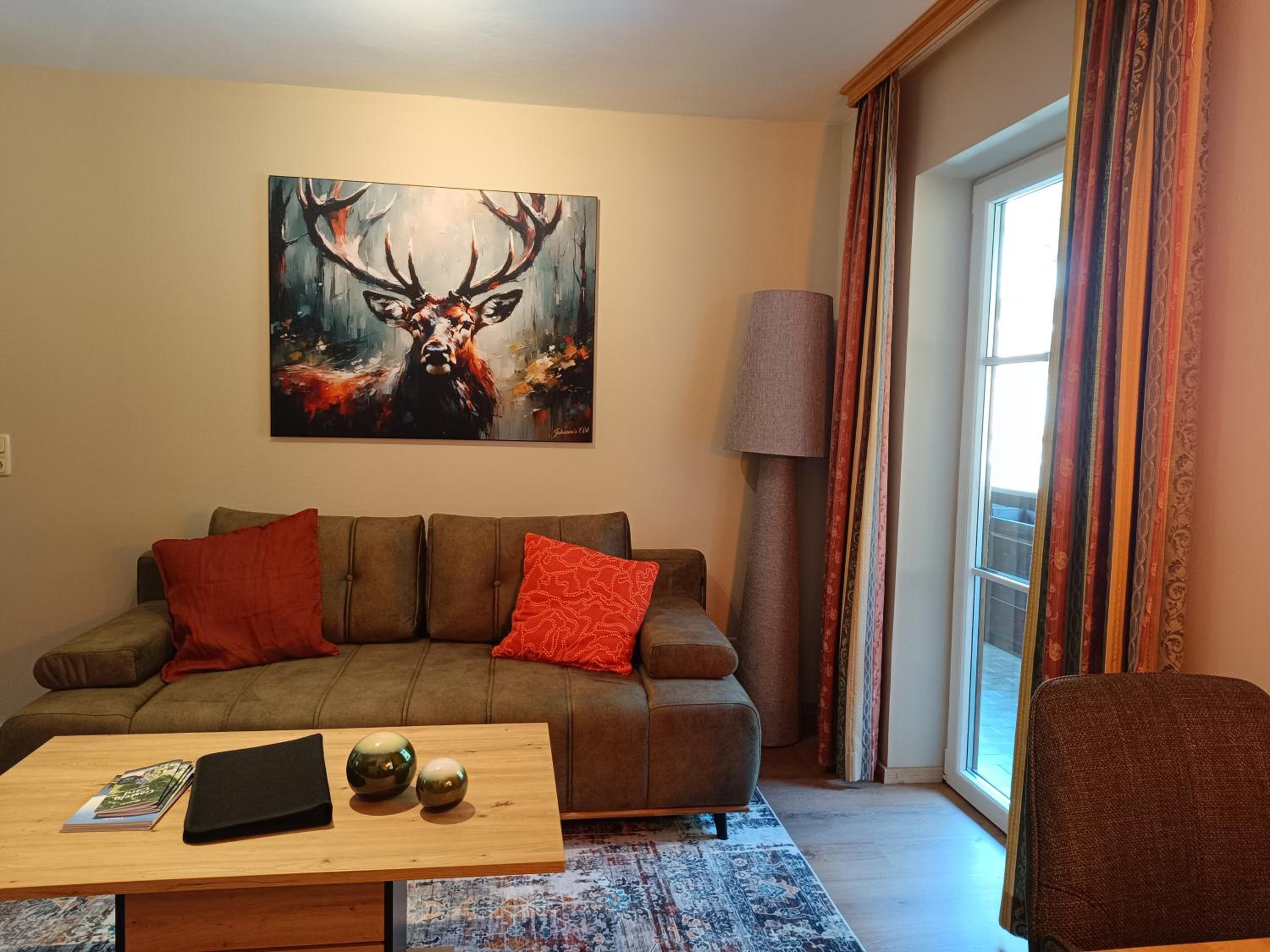One-Bedroom Apartment photo 1