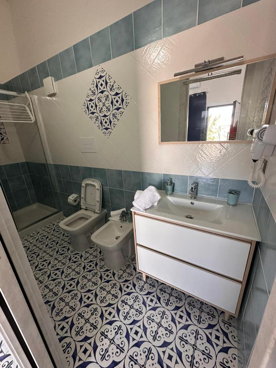 Triple Room with Private Bathroom photo 3