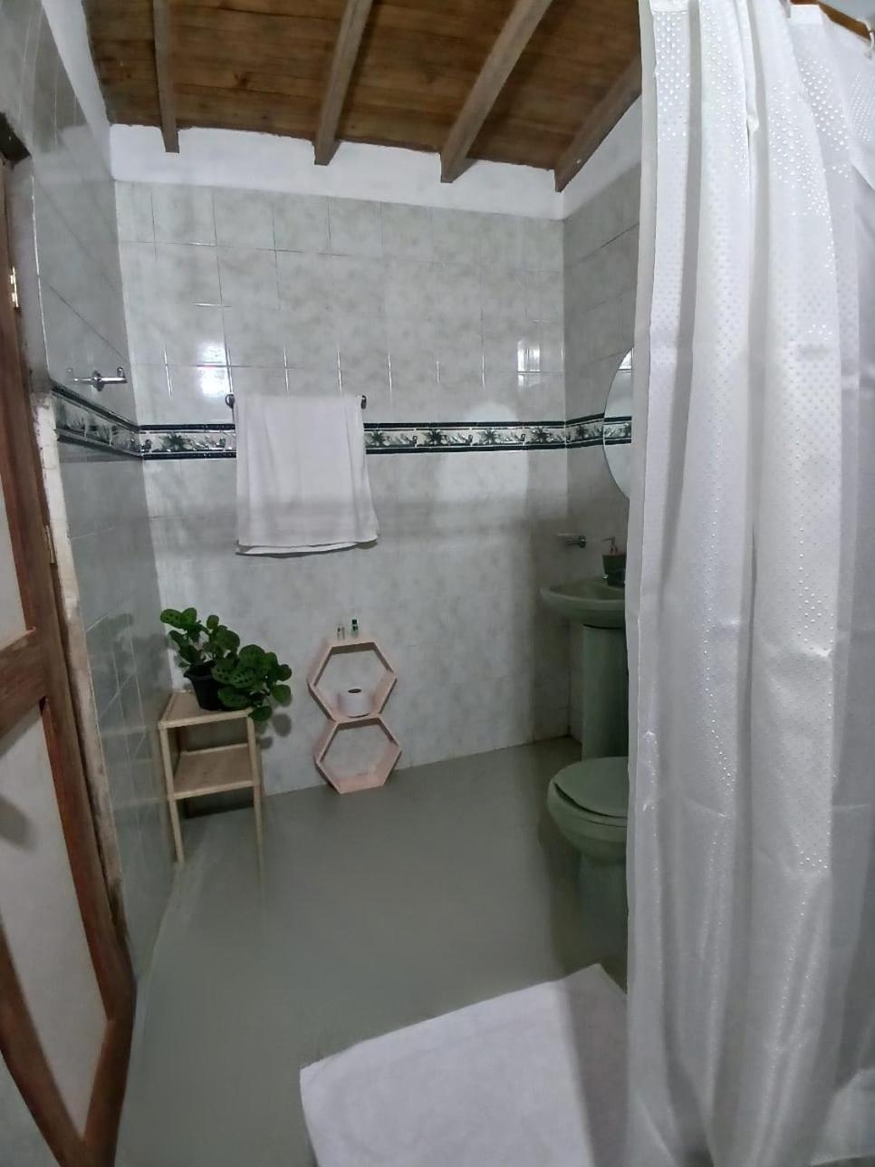 Double Room with Shared Bathroom photo 2