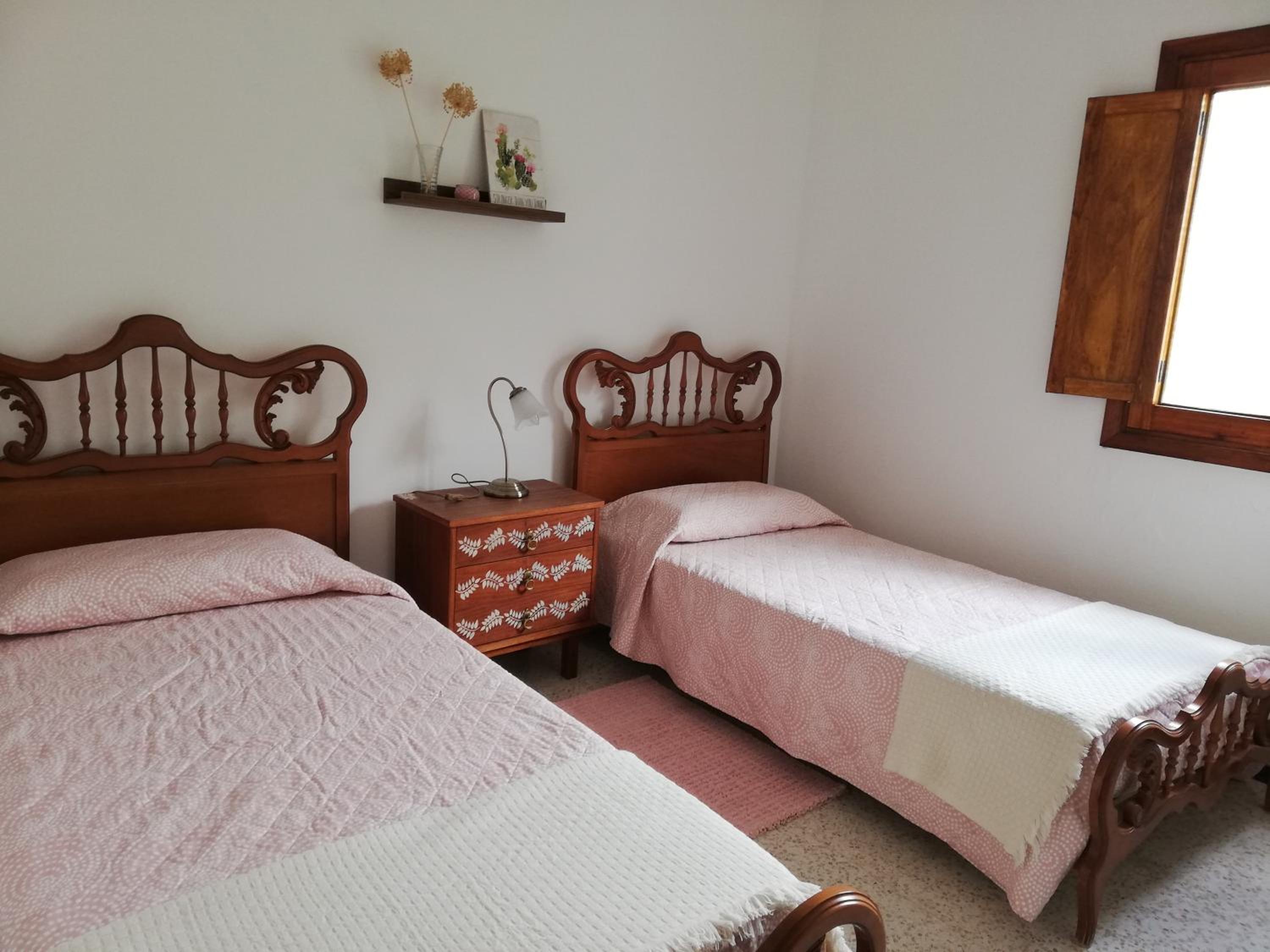Three-Bedroom Apartment with Mountain View photo 2