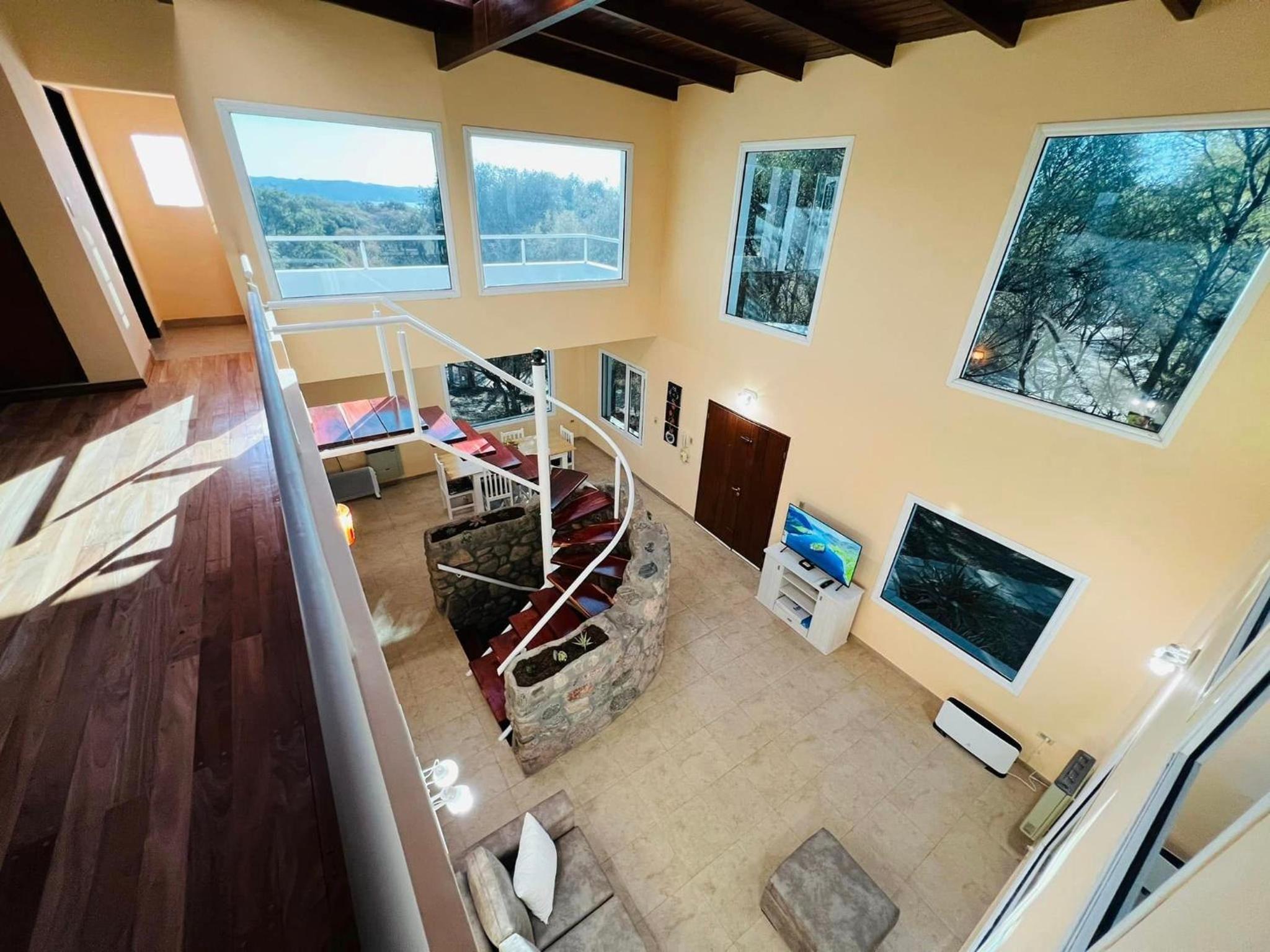 One-Bedroom House photo 1