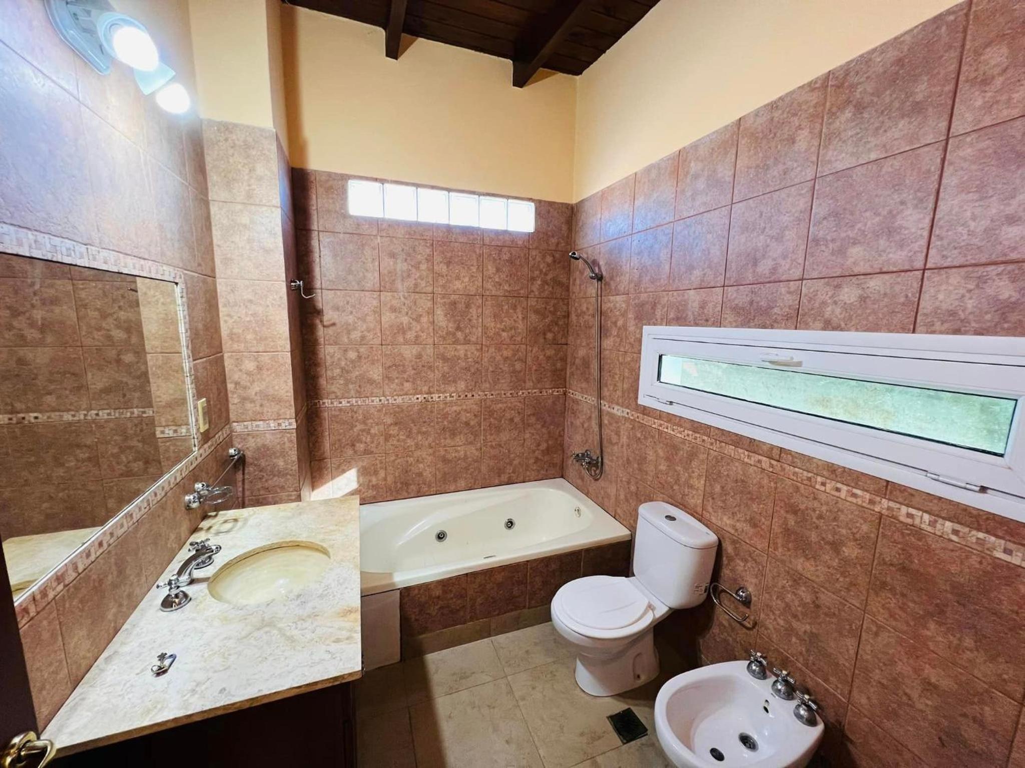 One-Bedroom House photo 2